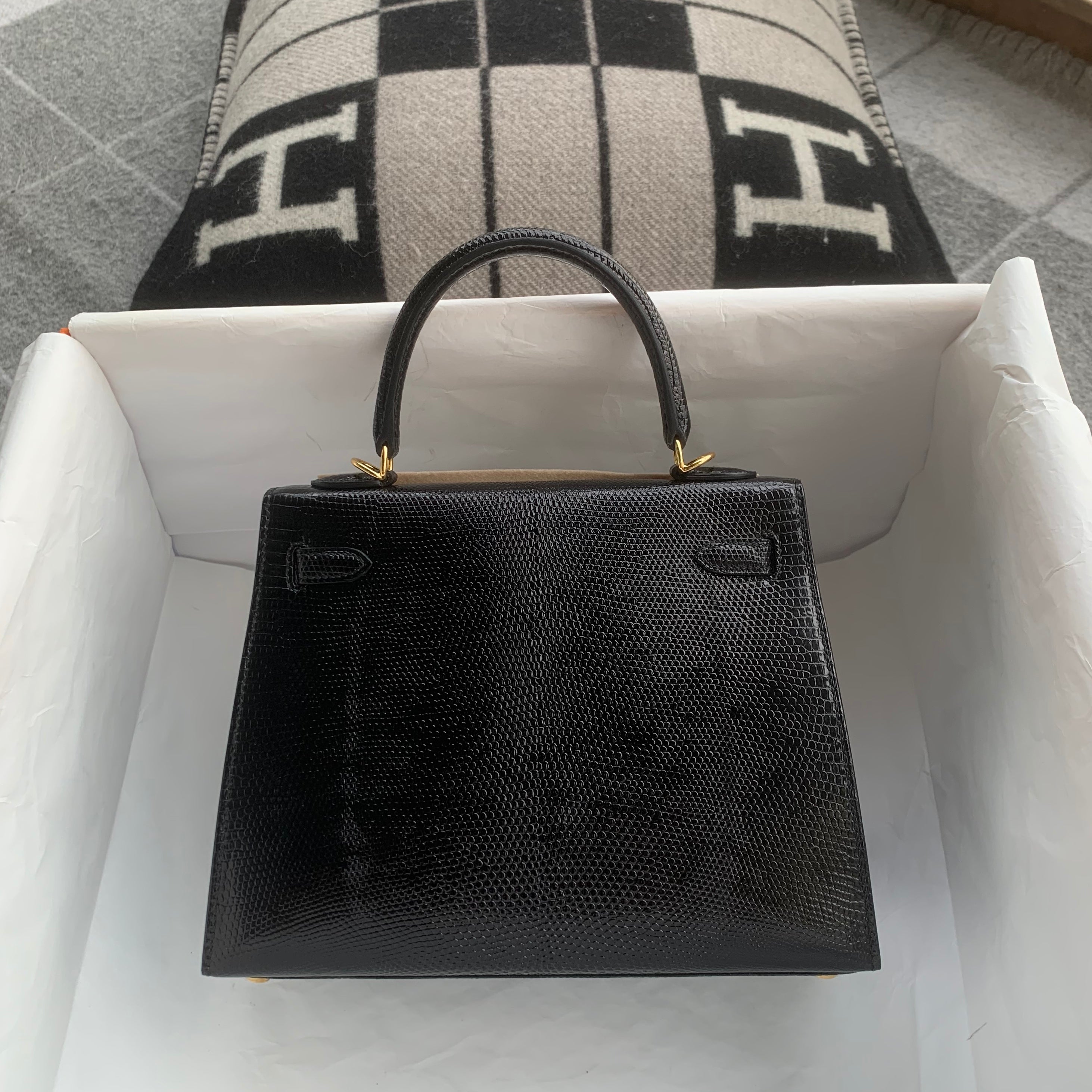 KELLY 25 LIZARD LEATHER NOIR (BLACK) WITH GOLD HARDWARE (GHW)