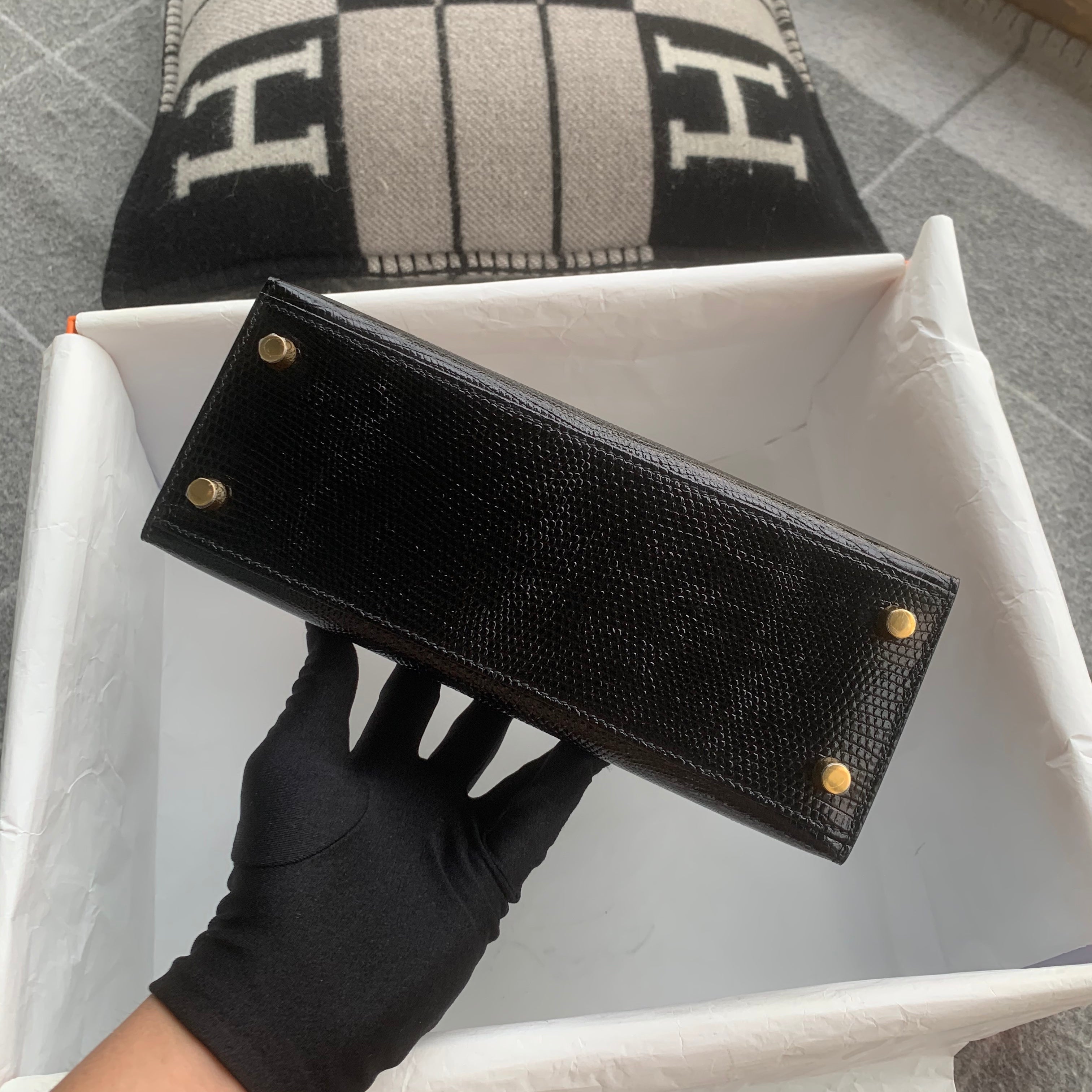 KELLY 25 LIZARD LEATHER NOIR (BLACK) WITH GOLD HARDWARE (GHW)
