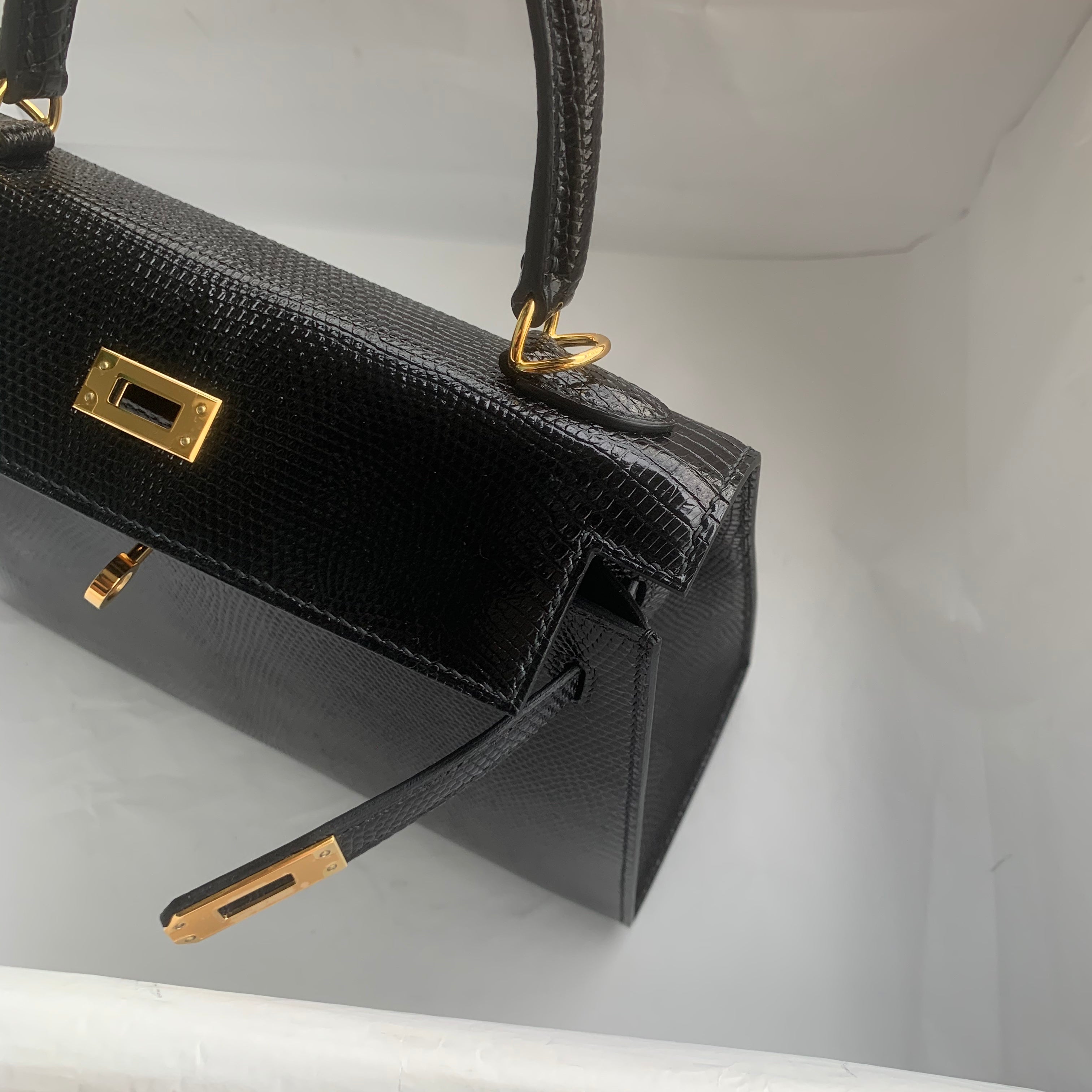 KELLY 25 LIZARD LEATHER NOIR (BLACK) WITH GOLD HARDWARE (GHW)