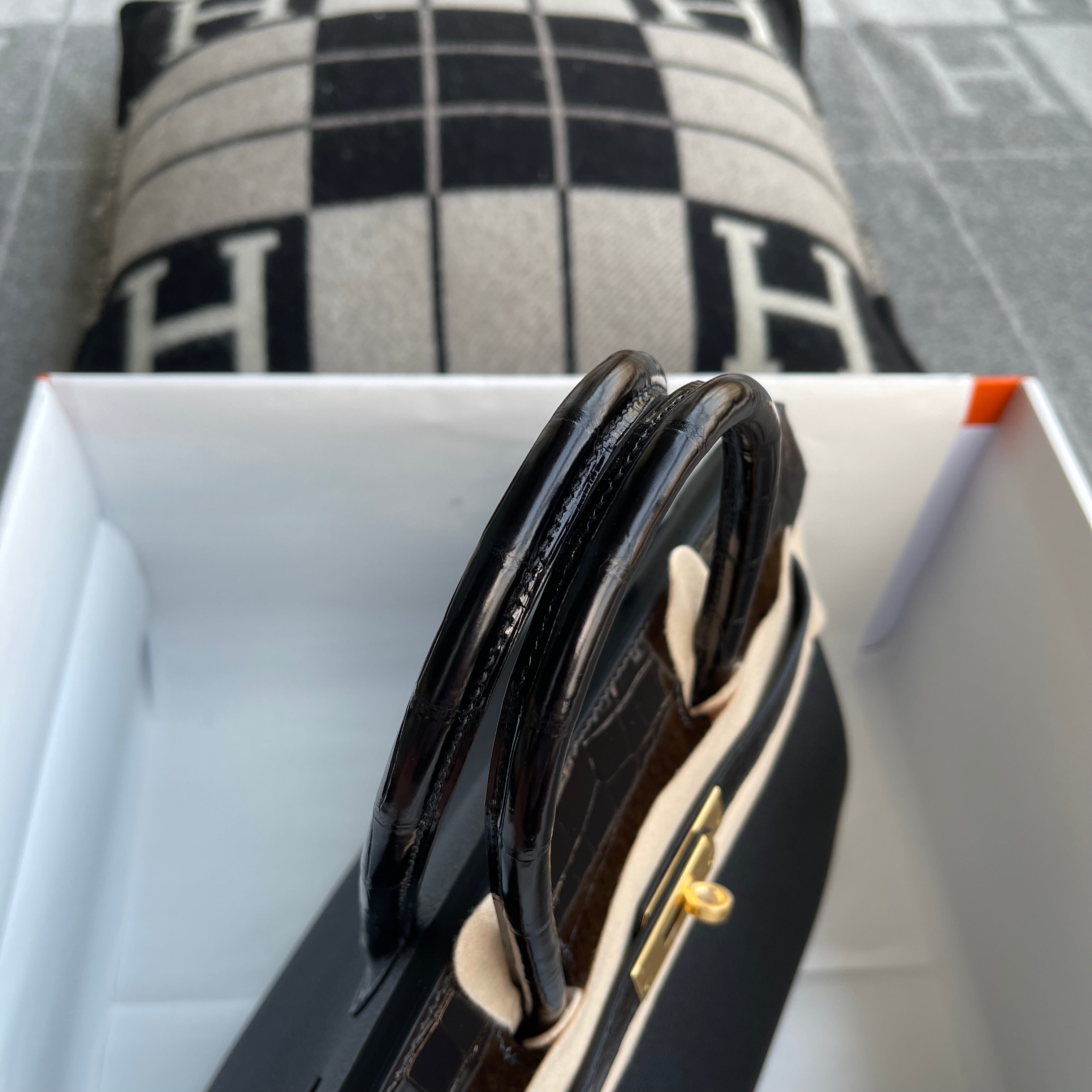 BIRKIN 30 TOUCH SHINY (LISSE) NILOTICUS CROCODILE LEATHER & TOGO LEATHER NOIR (BLACK) WITH GOLD HARDWARE (GHW)