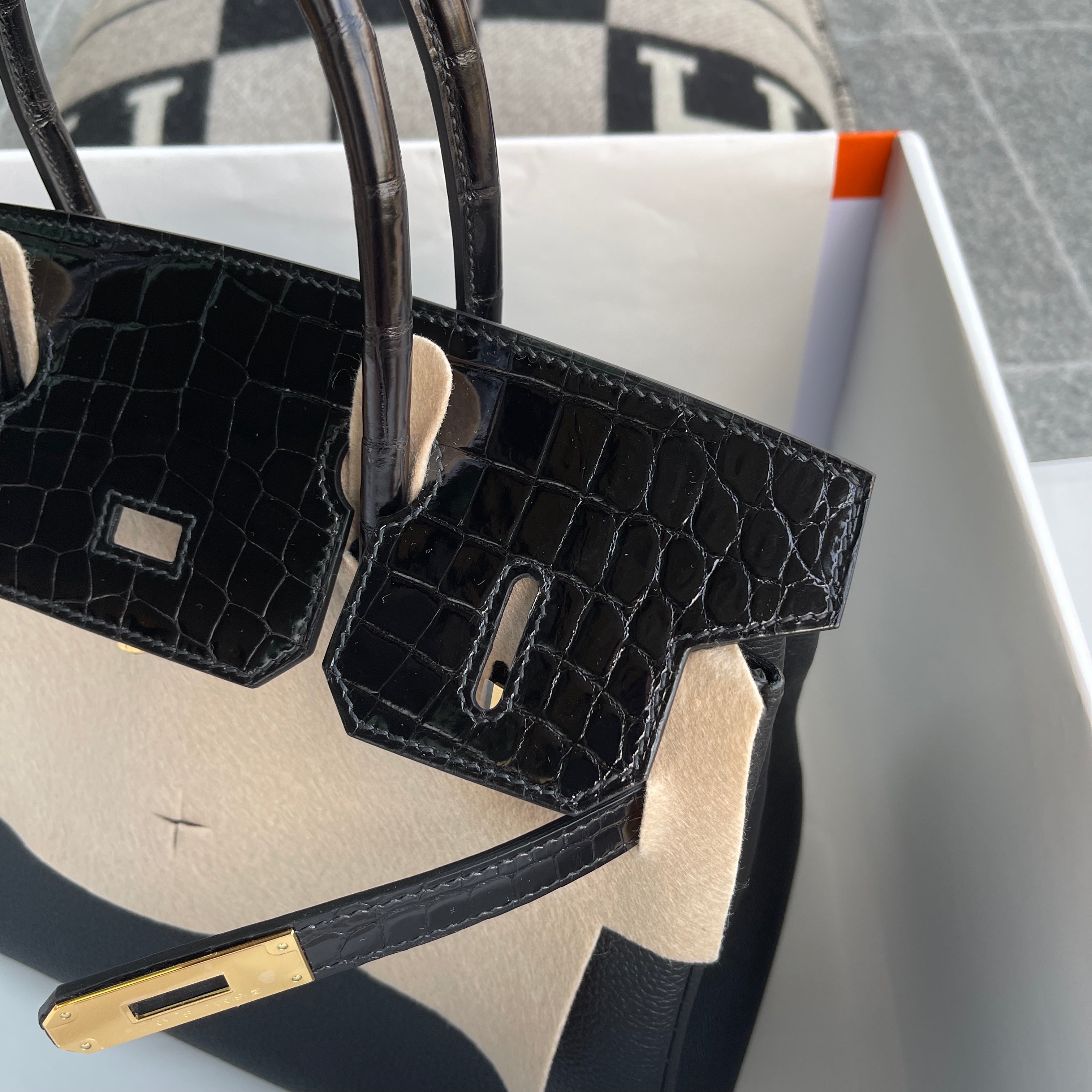 BIRKIN 30 TOUCH SHINY (LISSE) NILOTICUS CROCODILE LEATHER & TOGO LEATHER NOIR (BLACK) WITH GOLD HARDWARE (GHW)