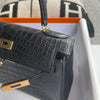 KELLY 28 MATTE MISSISSIPPIENSIS ALLIGATOR LEATHER NOIR (BLACK) WITH GOLD HARDWARE (GHW)