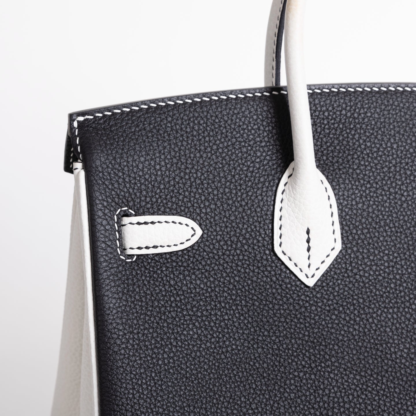 BIRKIN 25 TOGO LEATHER HORSESHOE STAMP (HSS) BI-COLOR NOIR (BLACK) & WHITE WITH GOLD HARDWARE (GHW)