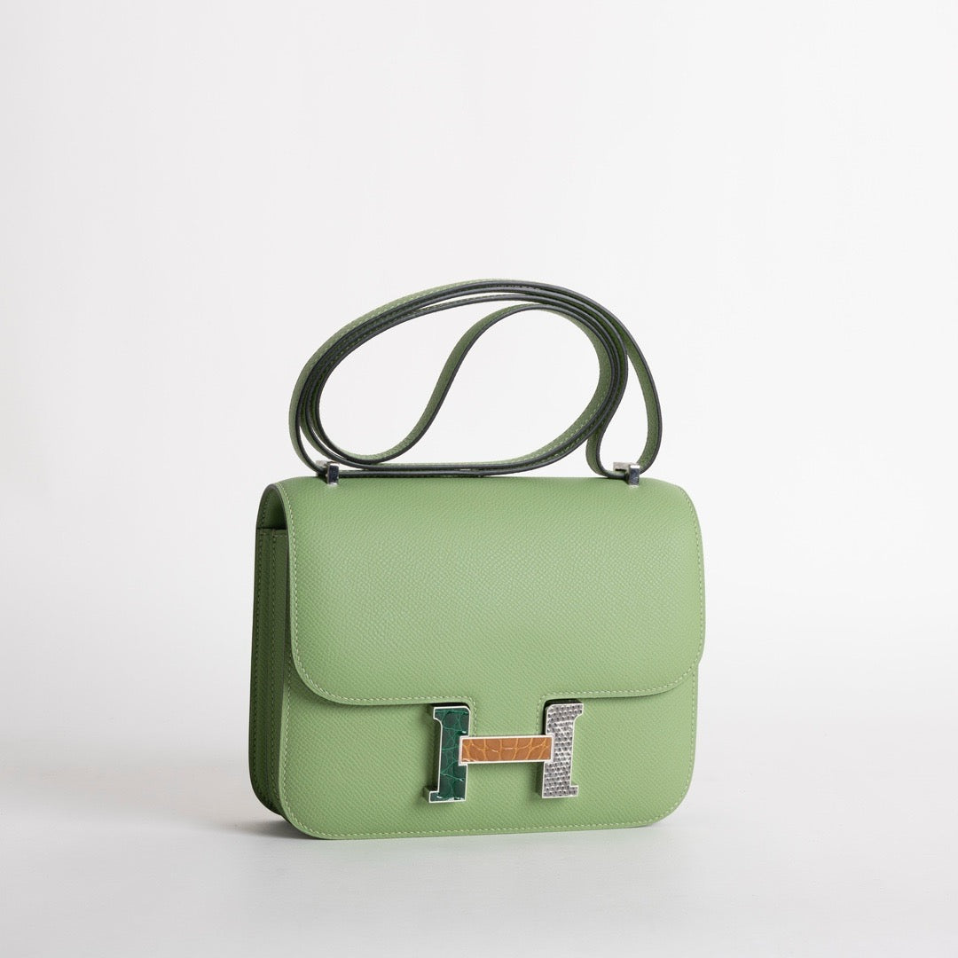 CONSTANCE 18 (MINI) EPSOM LEATHER VERT CRIQUET WITH MARQUETTE HARDWARE (MHW)