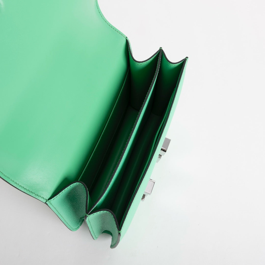 CONSTANCE 18 (MINI) EPSOM LEATHER VERT COMICS WITH PALLADIUM HARDWARE (PHW)