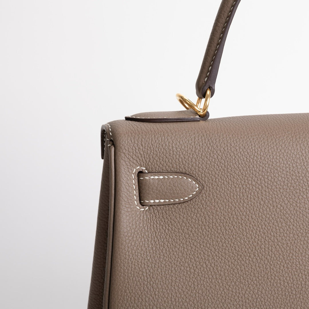 KELLY 28 TOGO LEATHER ETOUPE WITH GOLD HARDWARE (GHW)