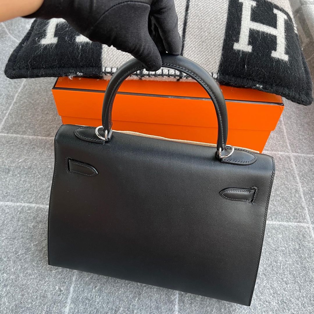 KELLY 32 BLACK BOX CALF LEATHER WITH PALLADIUM HARDWARE (PHW)