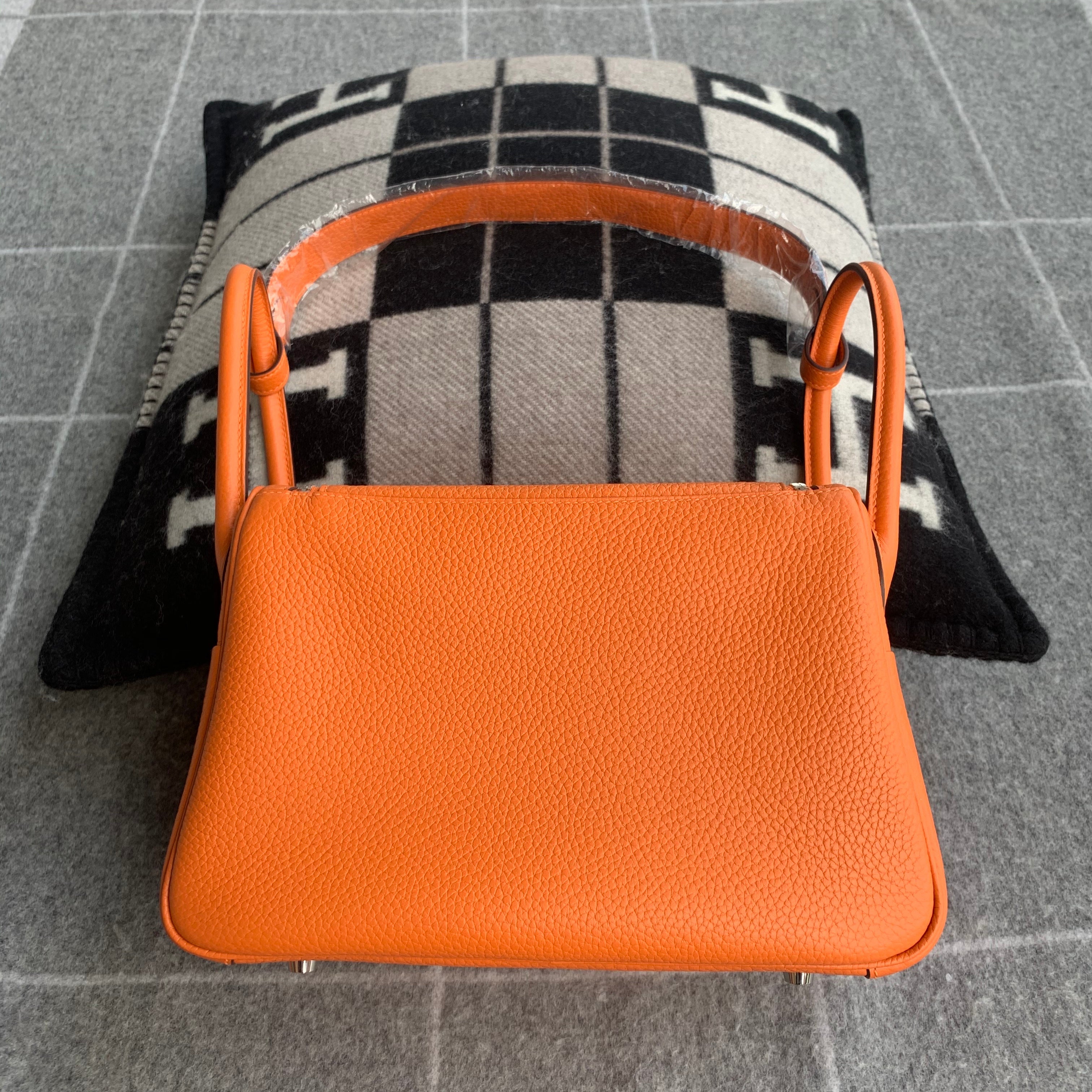 LINDY 26 CLEMENCE LEATHER ORANGE WITH PALLADIUM HARDWARE (PHW)