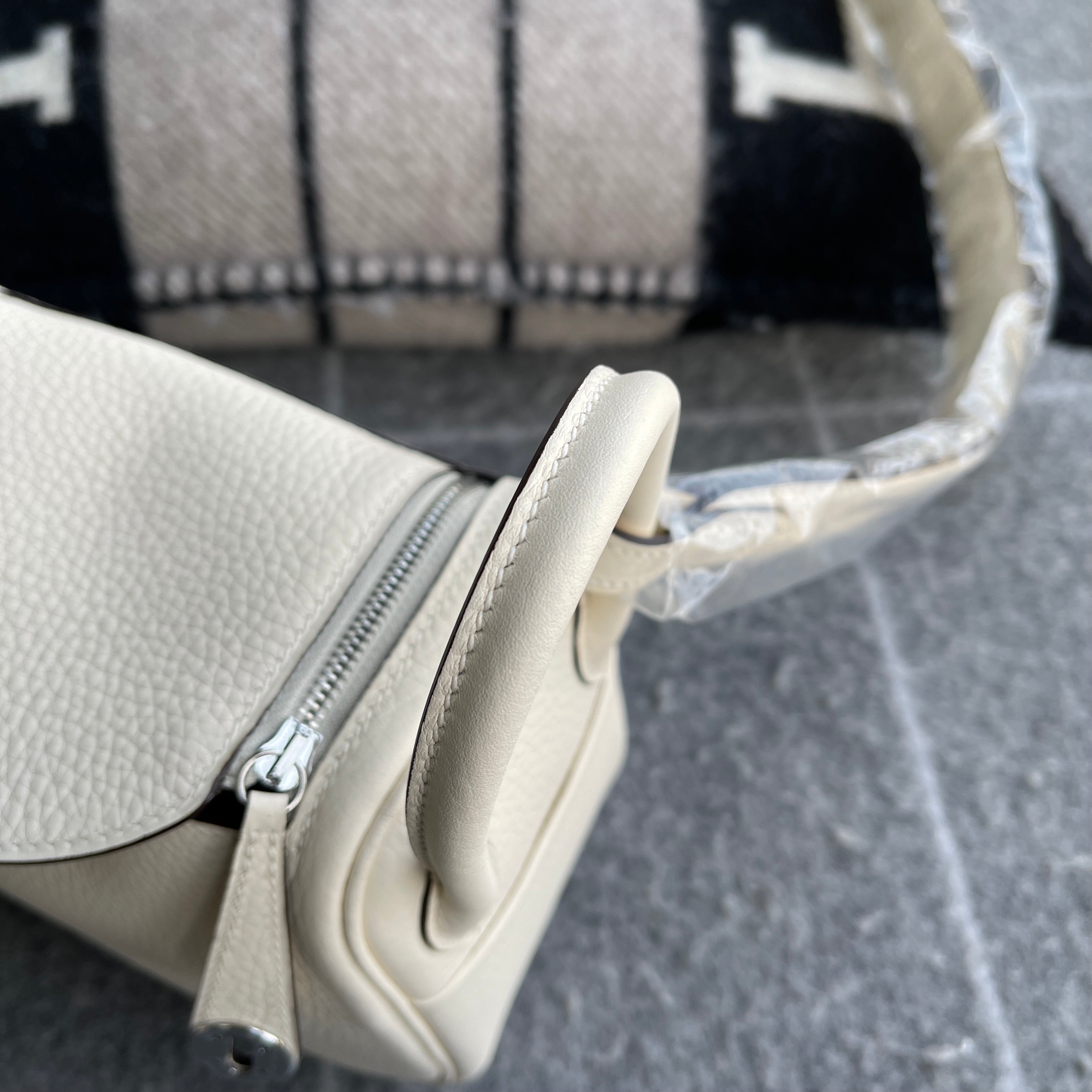MINI LINDY 20 CLEMENCE LEATHER NATA WITH PALLADIUM HARDWARE (PHW)