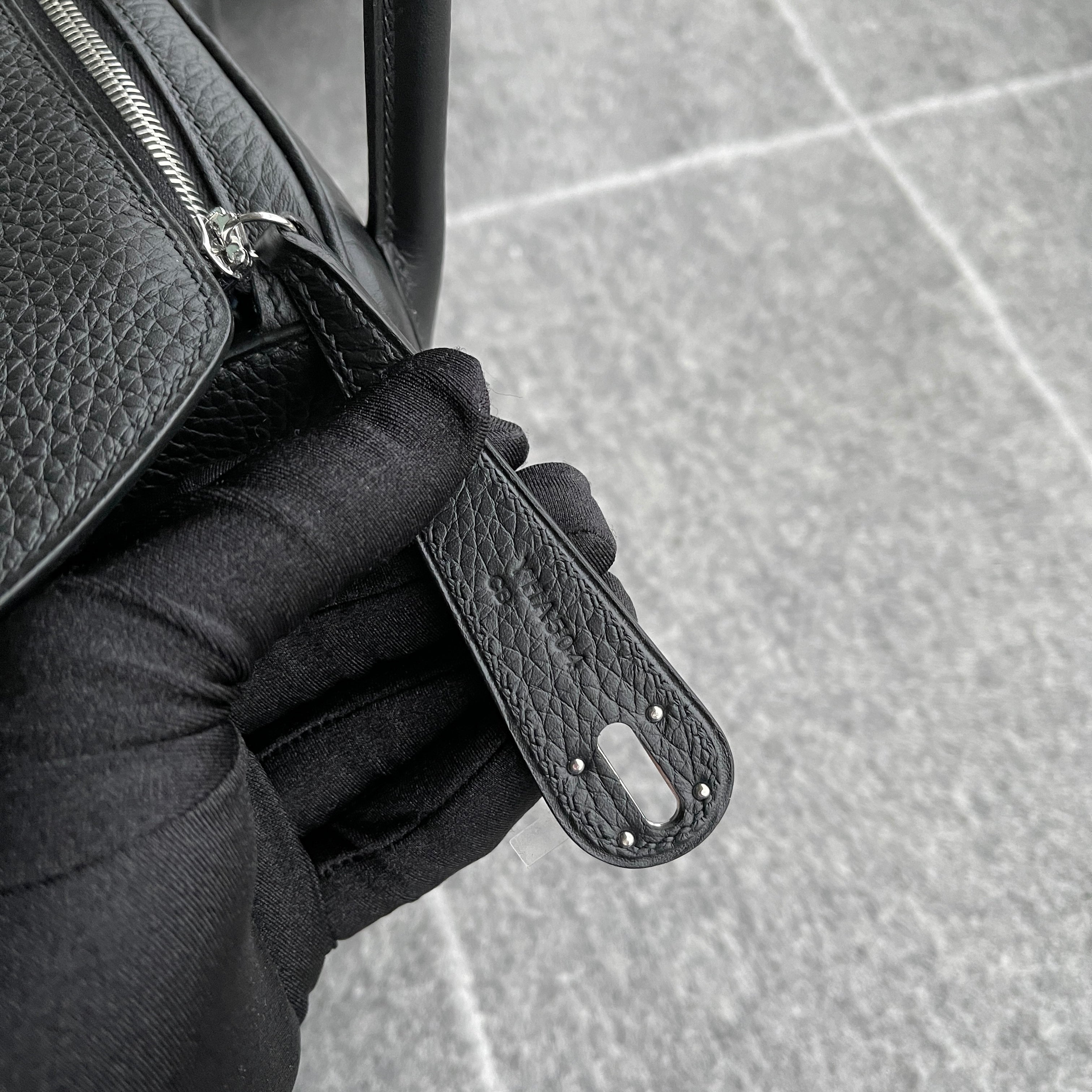 LINDY 26 CLEMENCE LEATHER NOIR (BLACK) WITH PALLADIUM HARDWARE (PHW)