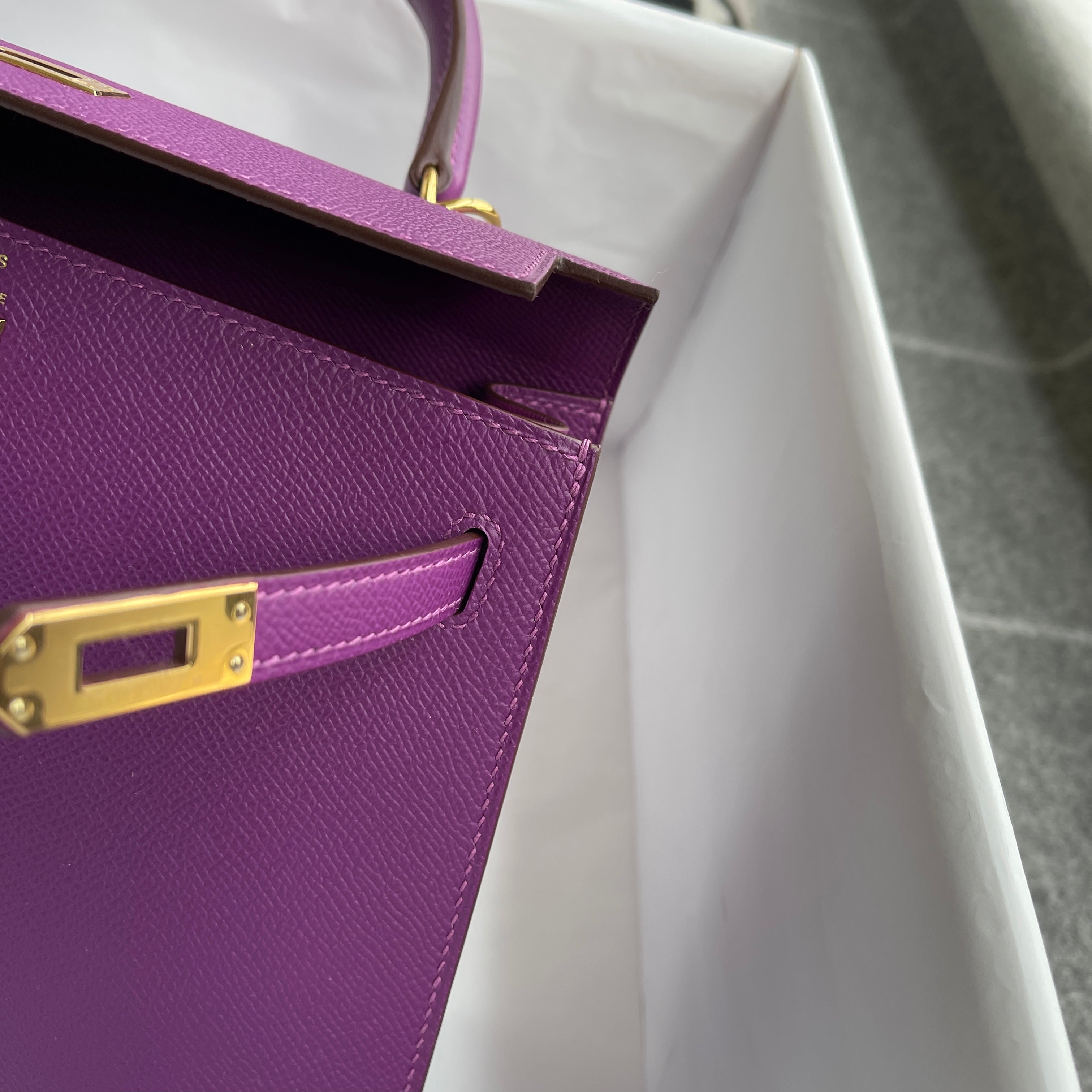 KELLY 25 EPSOM LEATHER ANEMONE WITH GOLD HARDWARE (GHW)