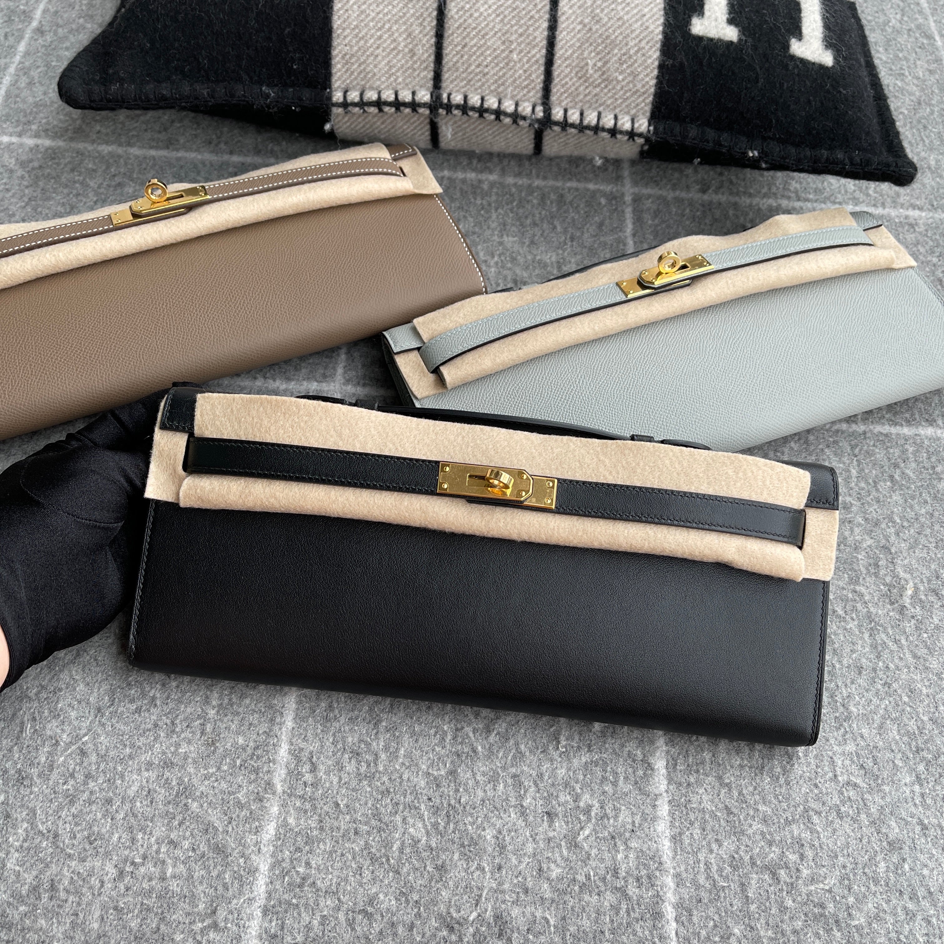 KELLY CUT SWIFT LEATHER NOIR (BLACK) WITH GOLD HARDWARE (GHW)