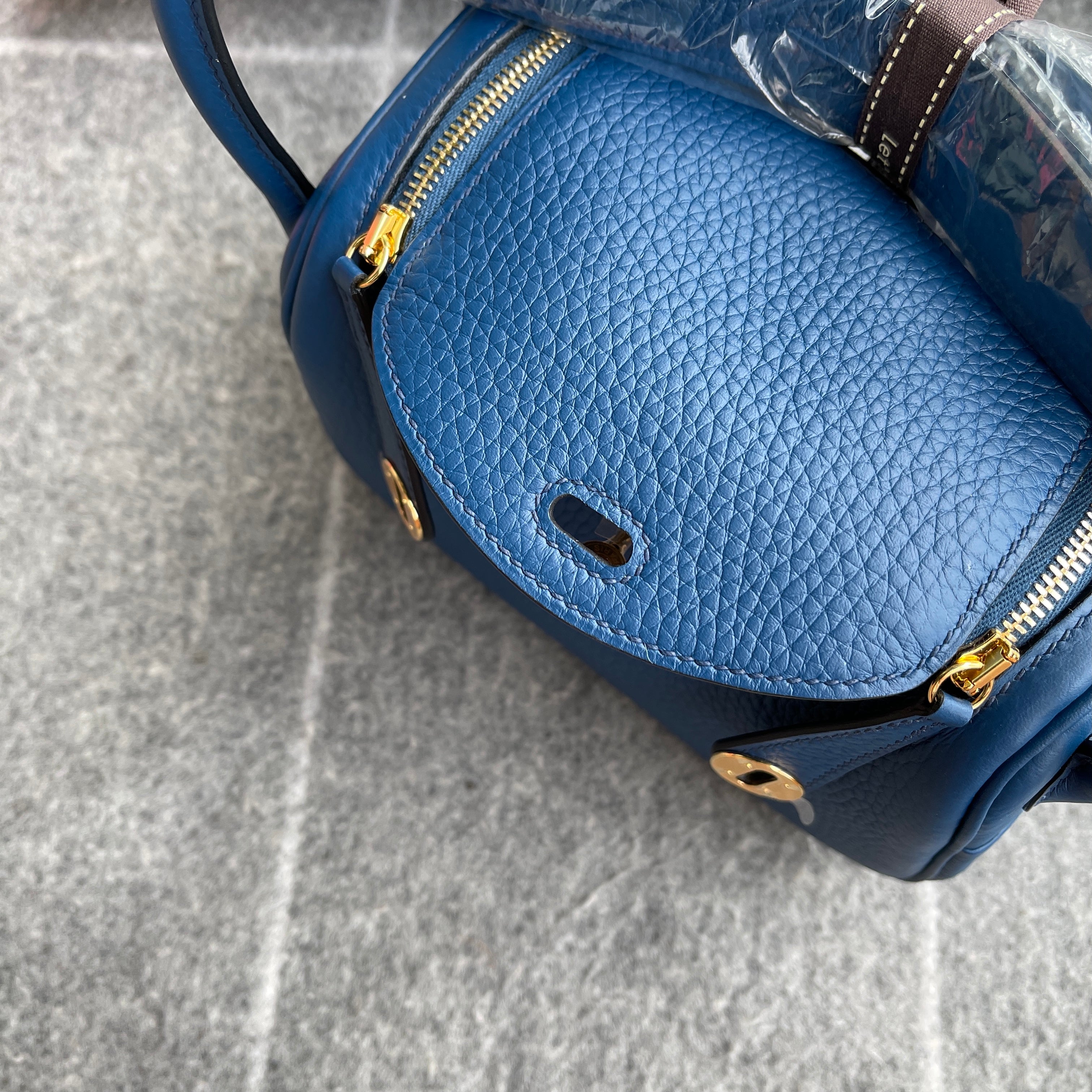 MINI LINDY 20 CLEMENCE LEATHER DEEP BLUE WITH GOLD HARDWARE (GHW)