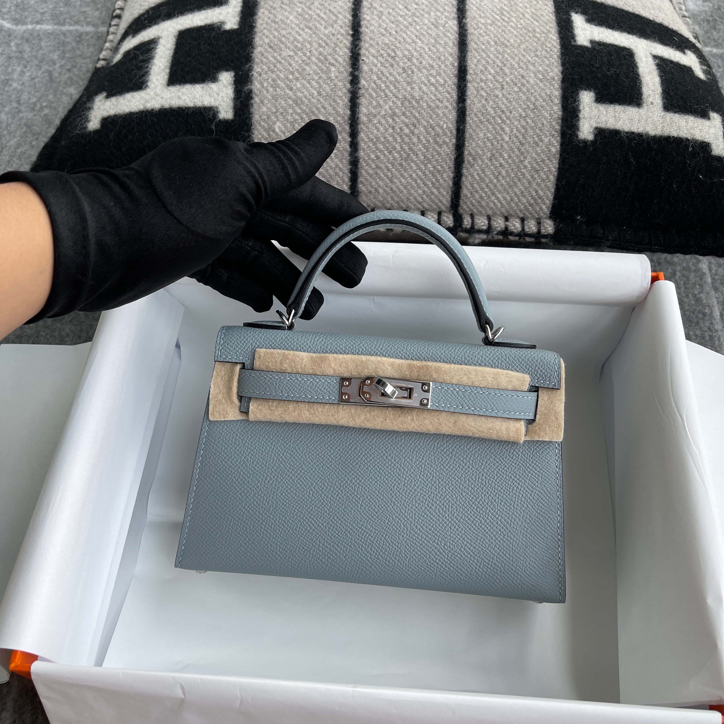 MINI KELLY II (20) EPSOM LEATHER CIEL WITH PALLADIUM HARDWARE (PHW)