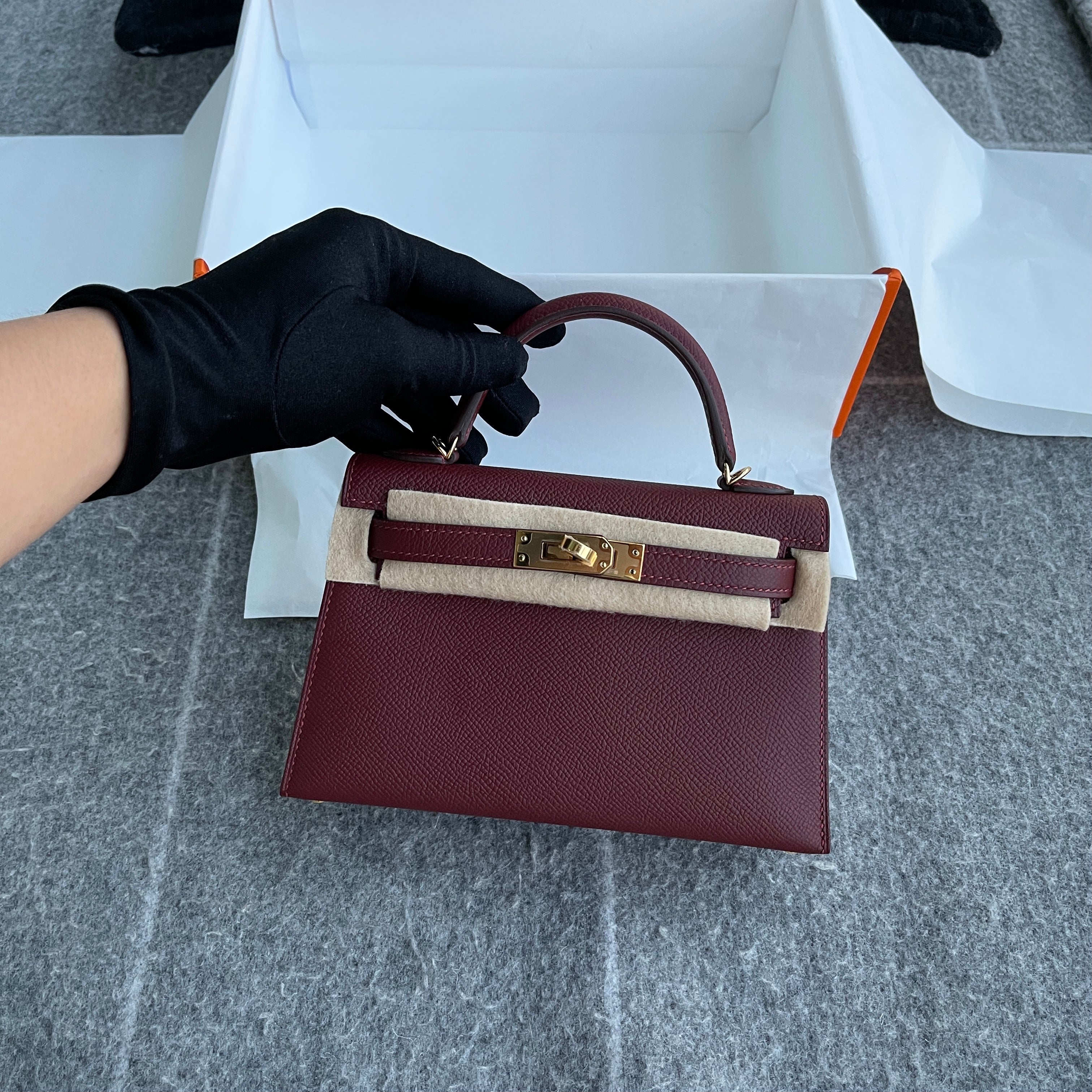 MINI KELLY II (20) EPSOM LEATHER ROUGE H WITH GOLD HARDWARE (GHW)