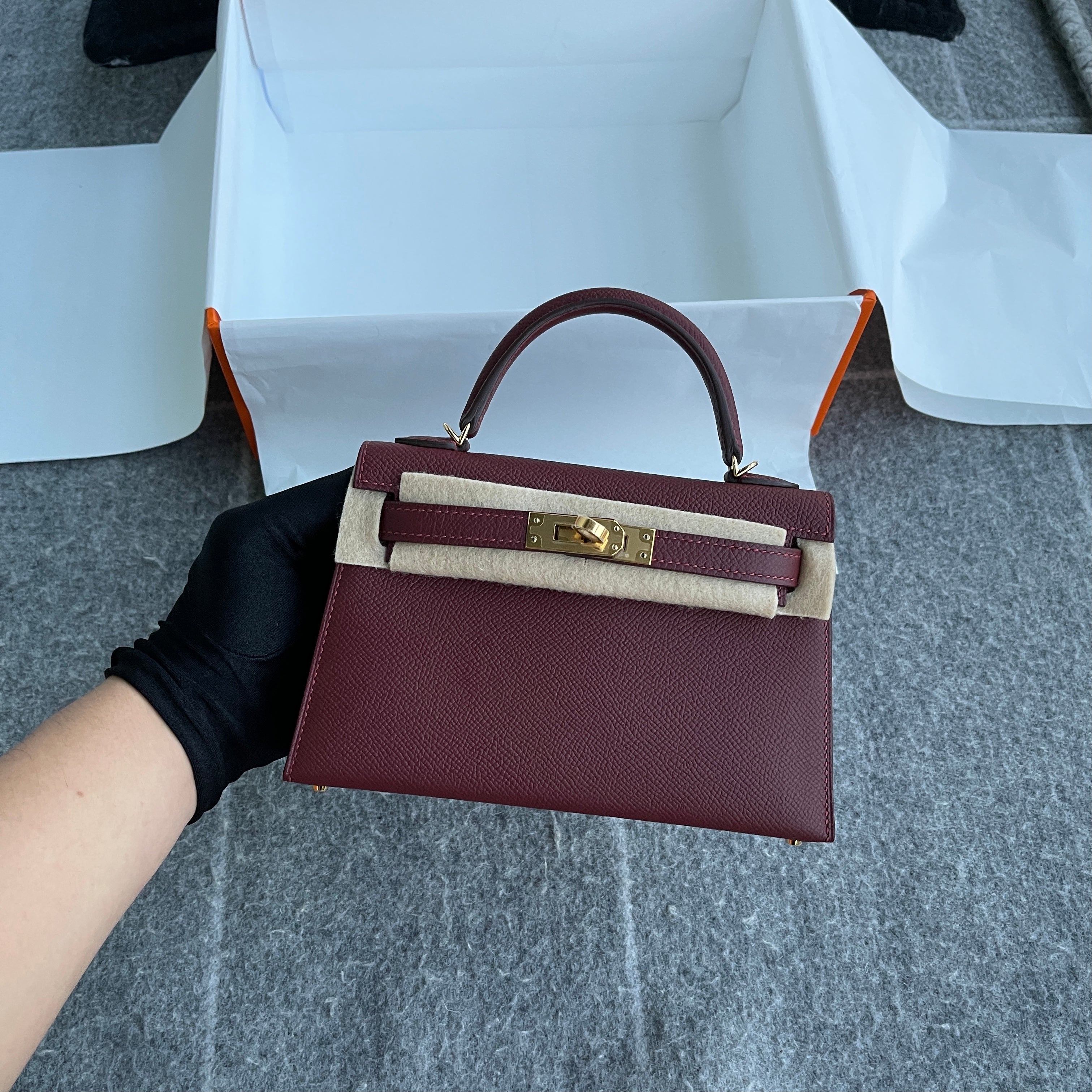 MINI KELLY II (20) EPSOM LEATHER ROUGE H WITH GOLD HARDWARE (GHW)