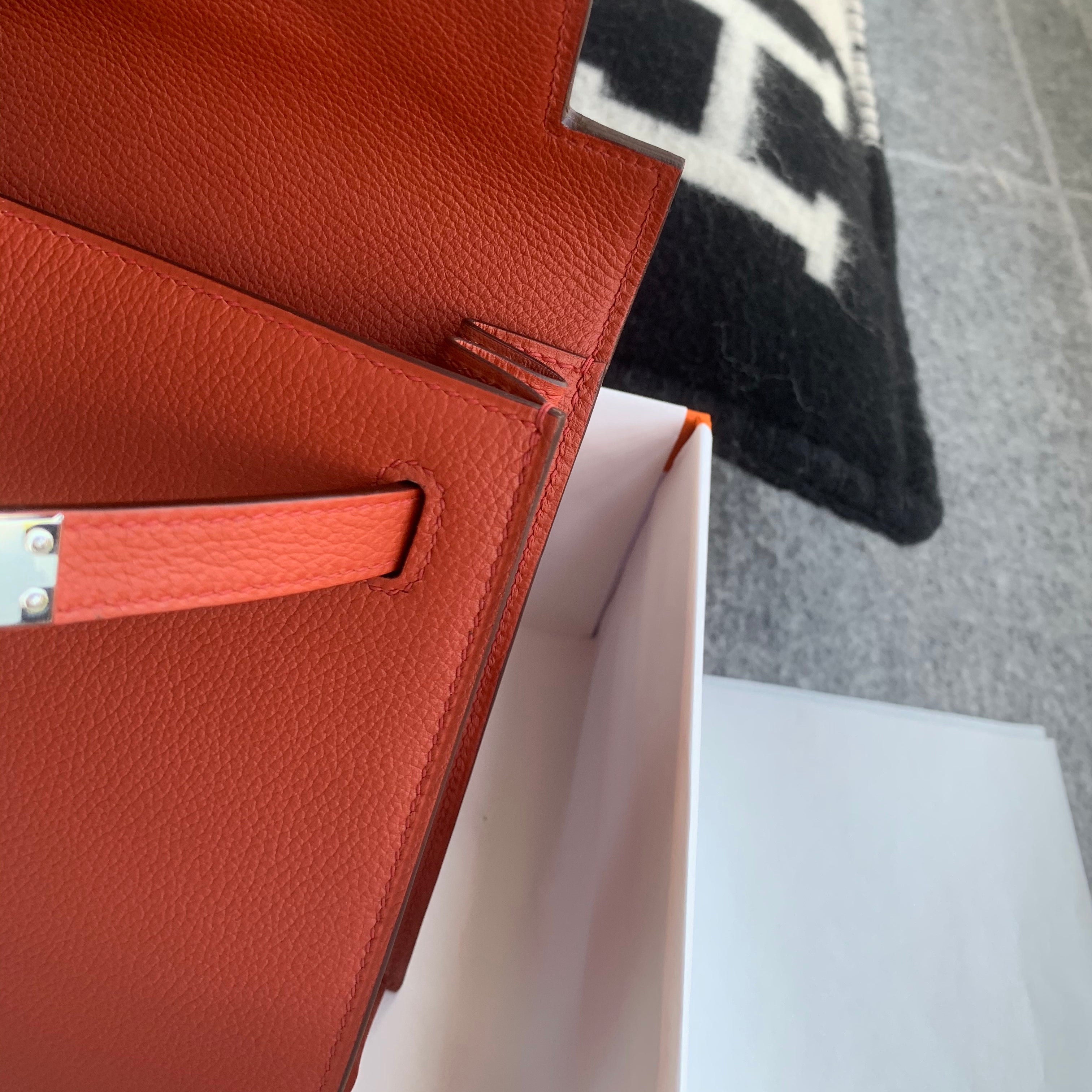 KELLY DANSE EVERCOLOR LEATHER TERRE BATTUE WITH PALLADIUM HARDWARE (PHW)