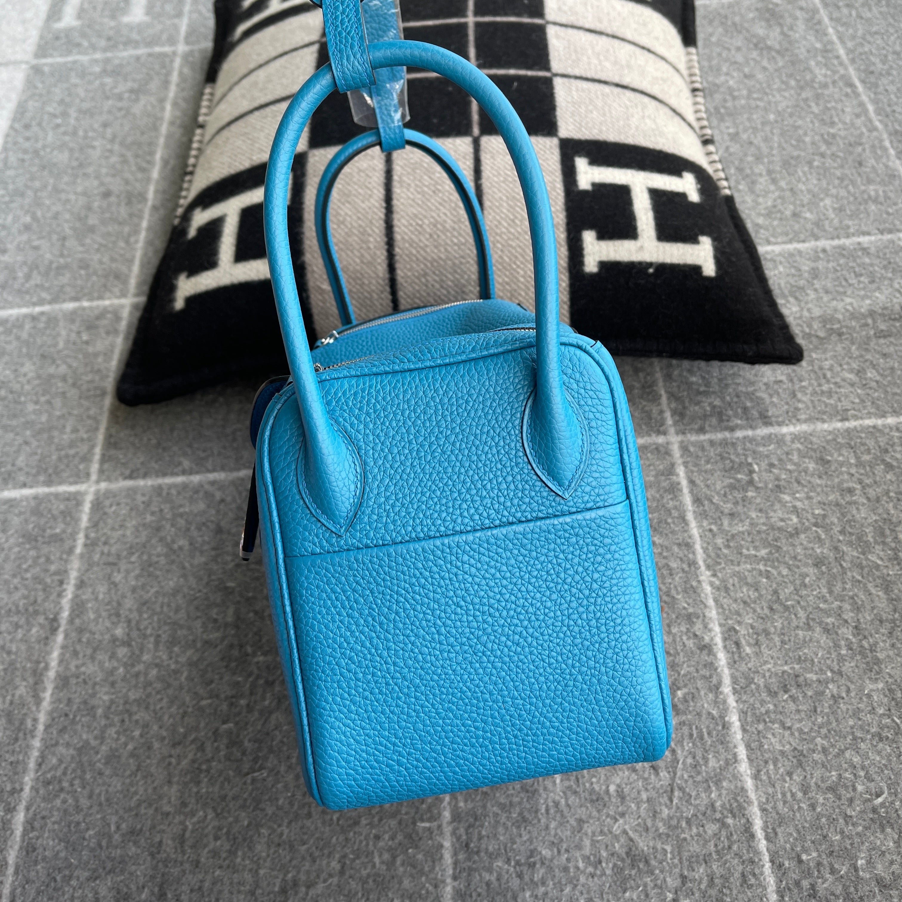 LINDY 26 CLEMENCE LEATHER BLUE ZANZIBAR WITH PALLADIUM HARDWARE (PHW)