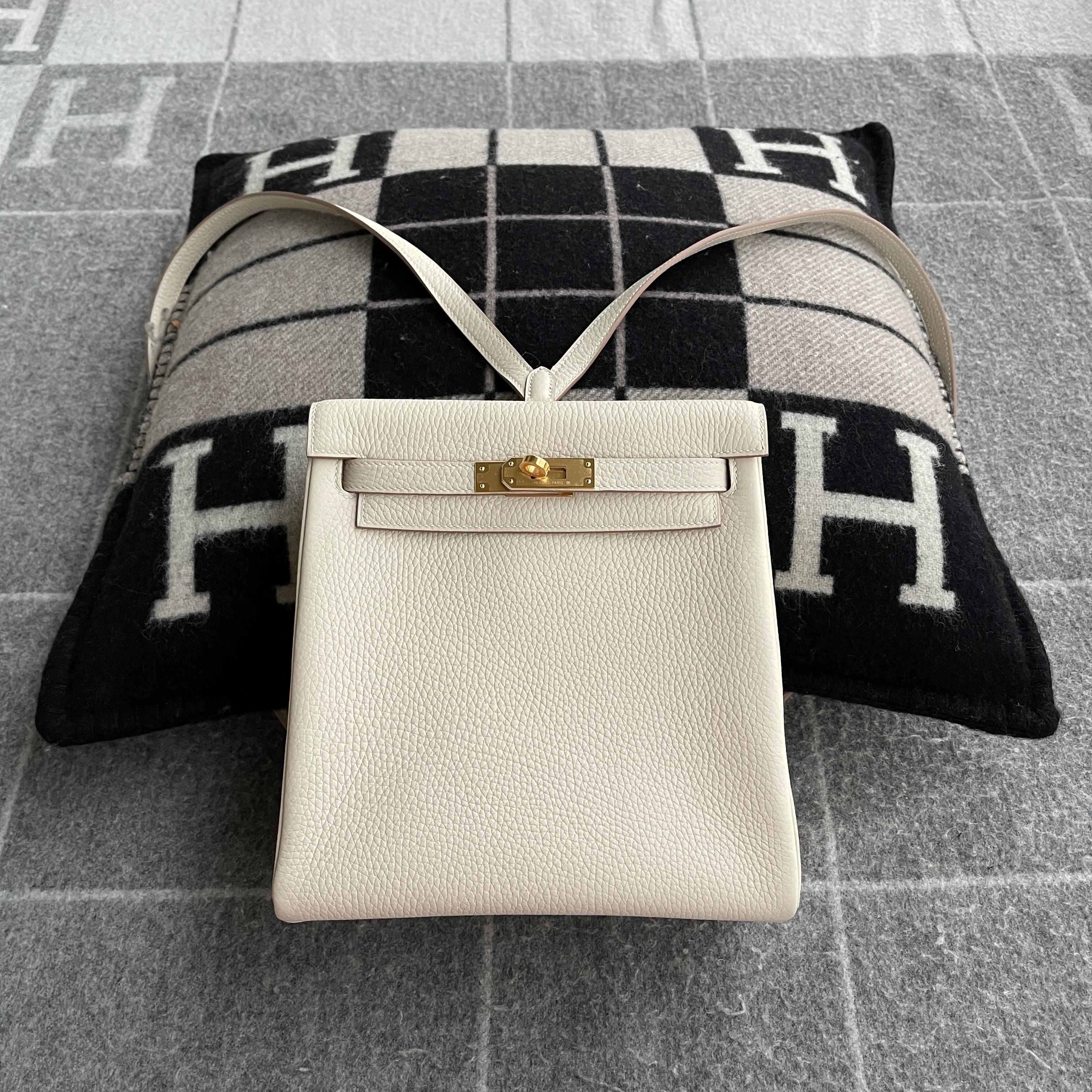 KELLY ADO CLEMENECE LEATHER CRAIE WITH GOLD HARDWARE (GHW)