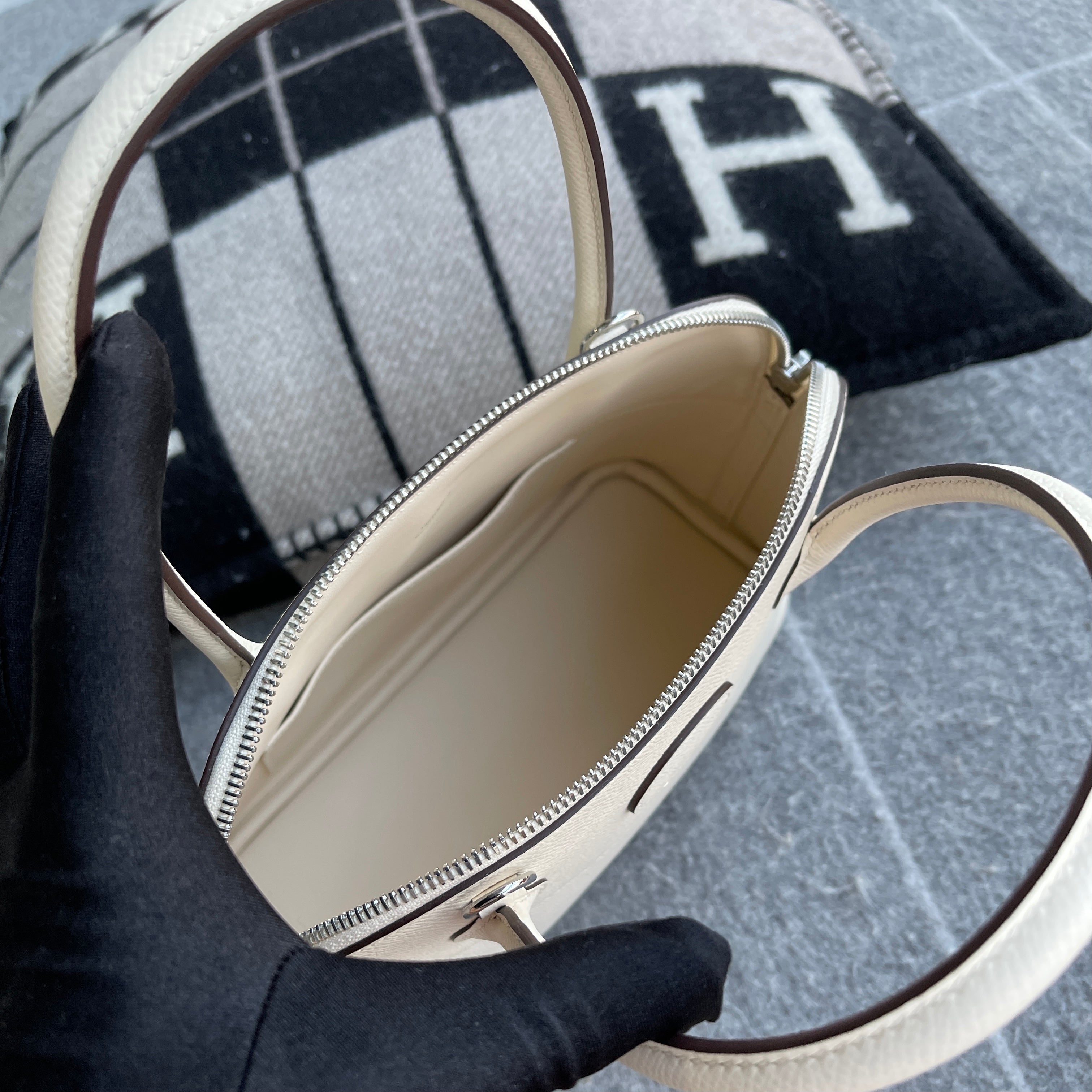 BOLIDE 27 EPSOM LEATHER NATA WITH PALLADIUM HARDWARE (PHW)