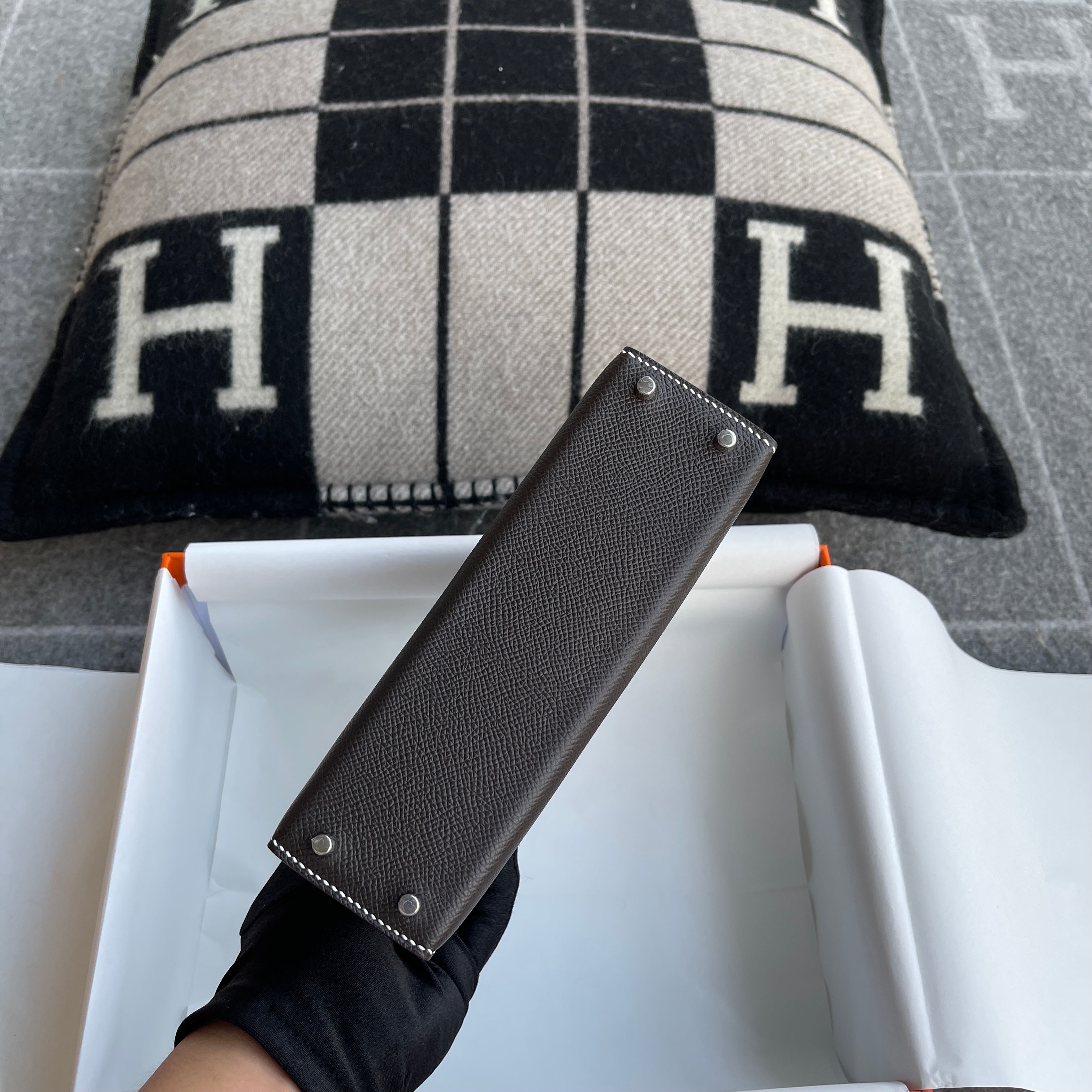 MINI KELLY II (20) EPSOM LEATHER HORSESHOE STAMP (HSS) BI-COLOR NOIR (BLACK) & BLANC WITH PALLADIUM HARDWARE (PHW)