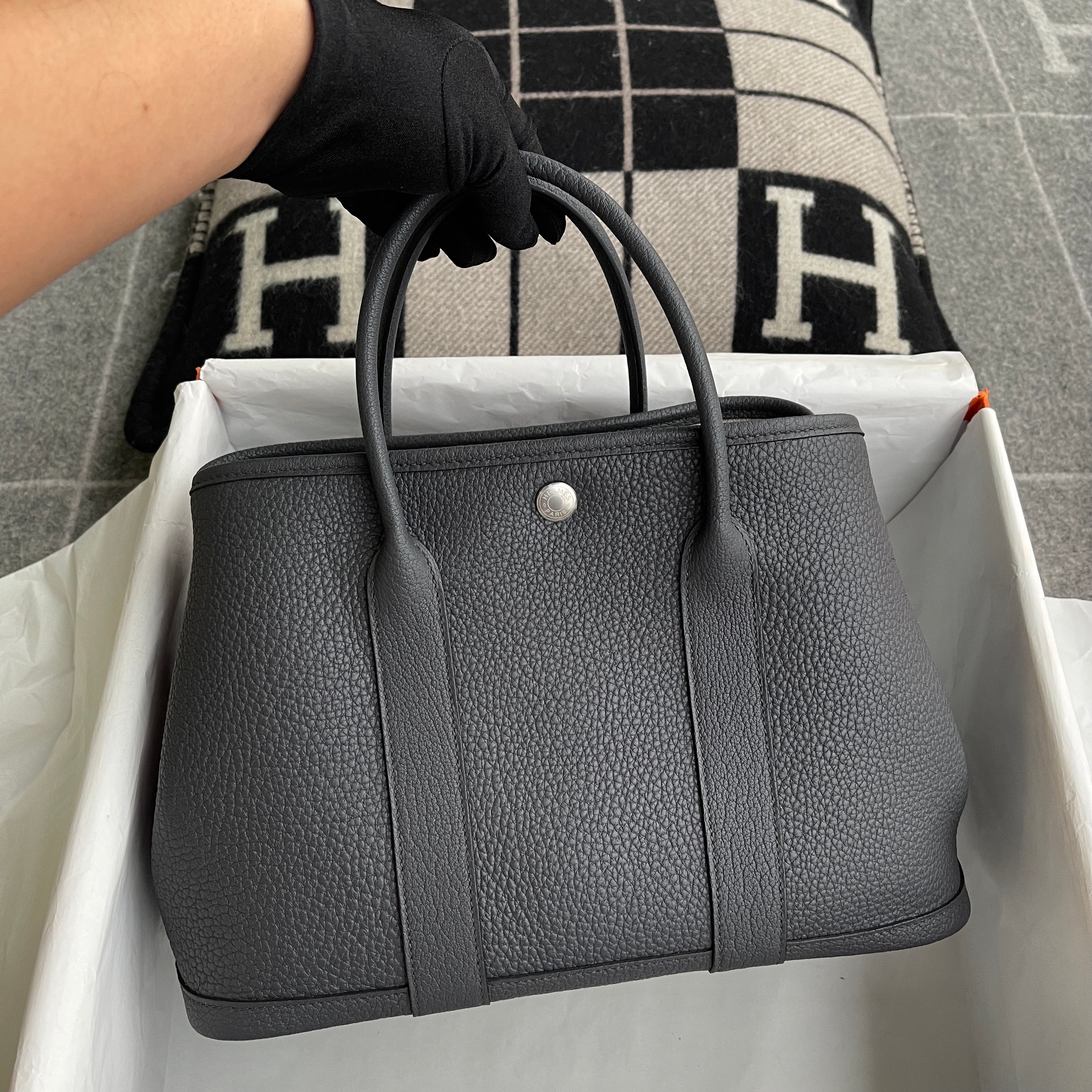 GARDEN PARTY 30 NEGONDA LEATHER ETAIN WITH PALLADIUM HARDWARE (PHW)