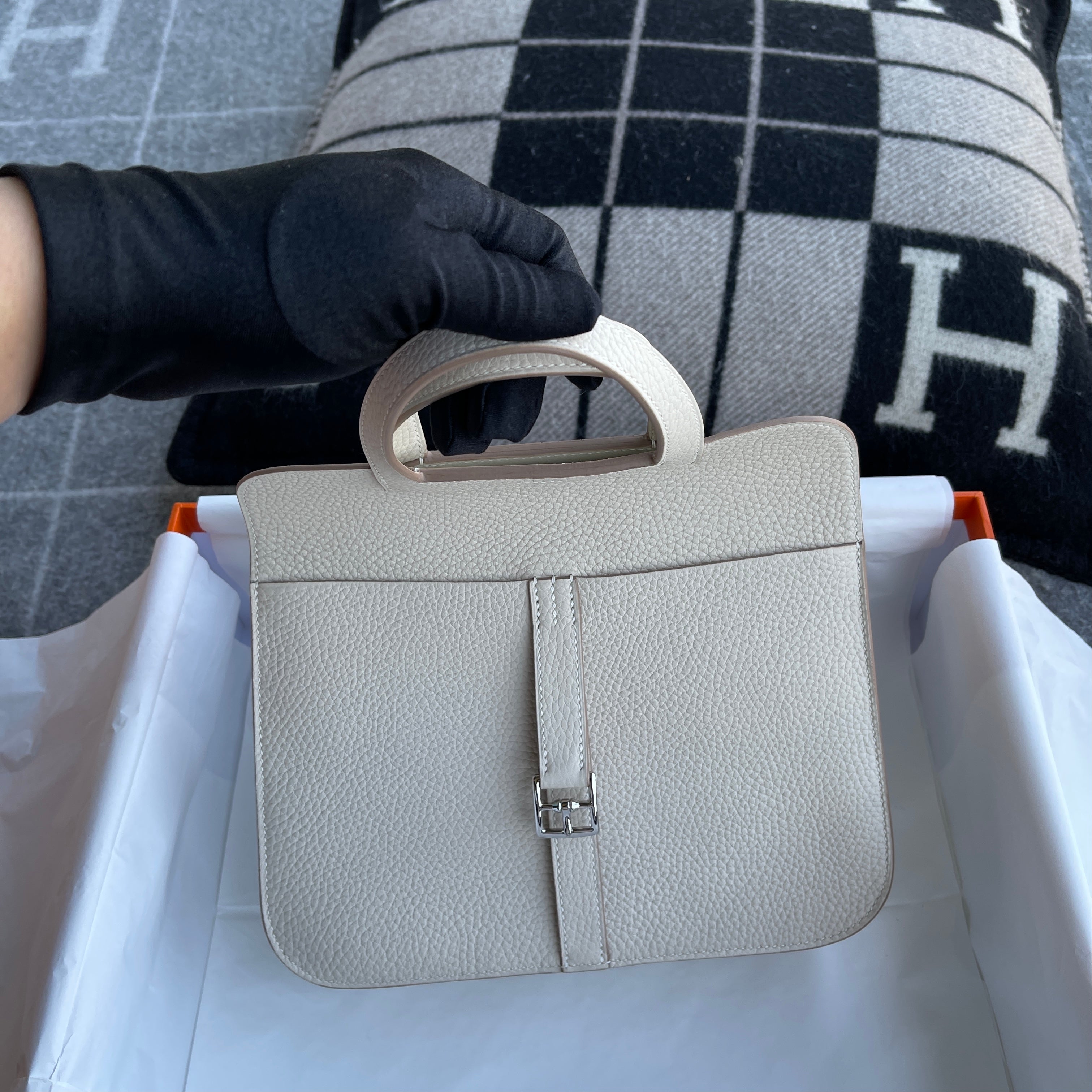 HALZAN 25 CLEMENCE LEATHER CRAIE WITH PALLADIUM HARDWARE (PHW)