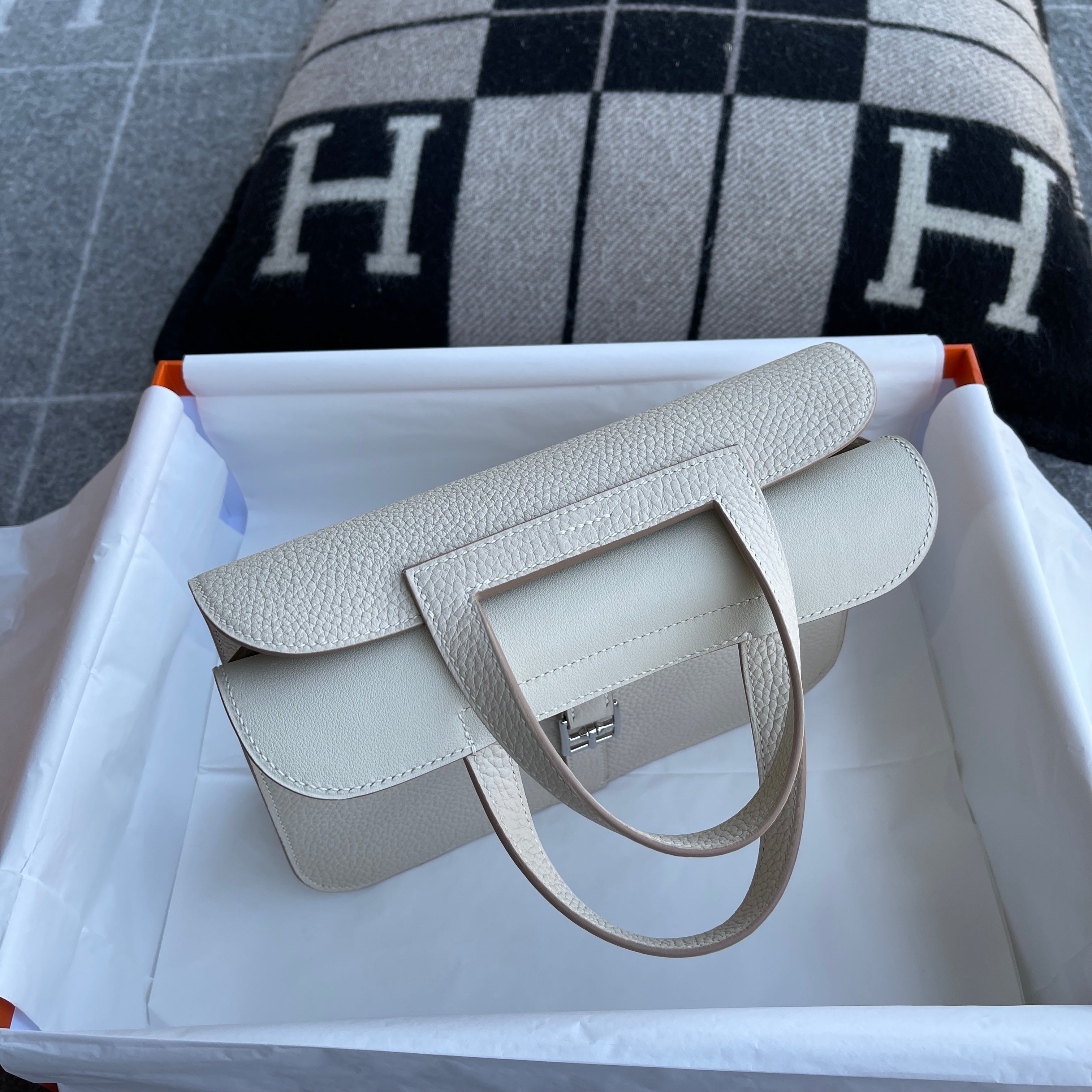 HALZAN 25 CLEMENCE LEATHER CRAIE WITH PALLADIUM HARDWARE (PHW)