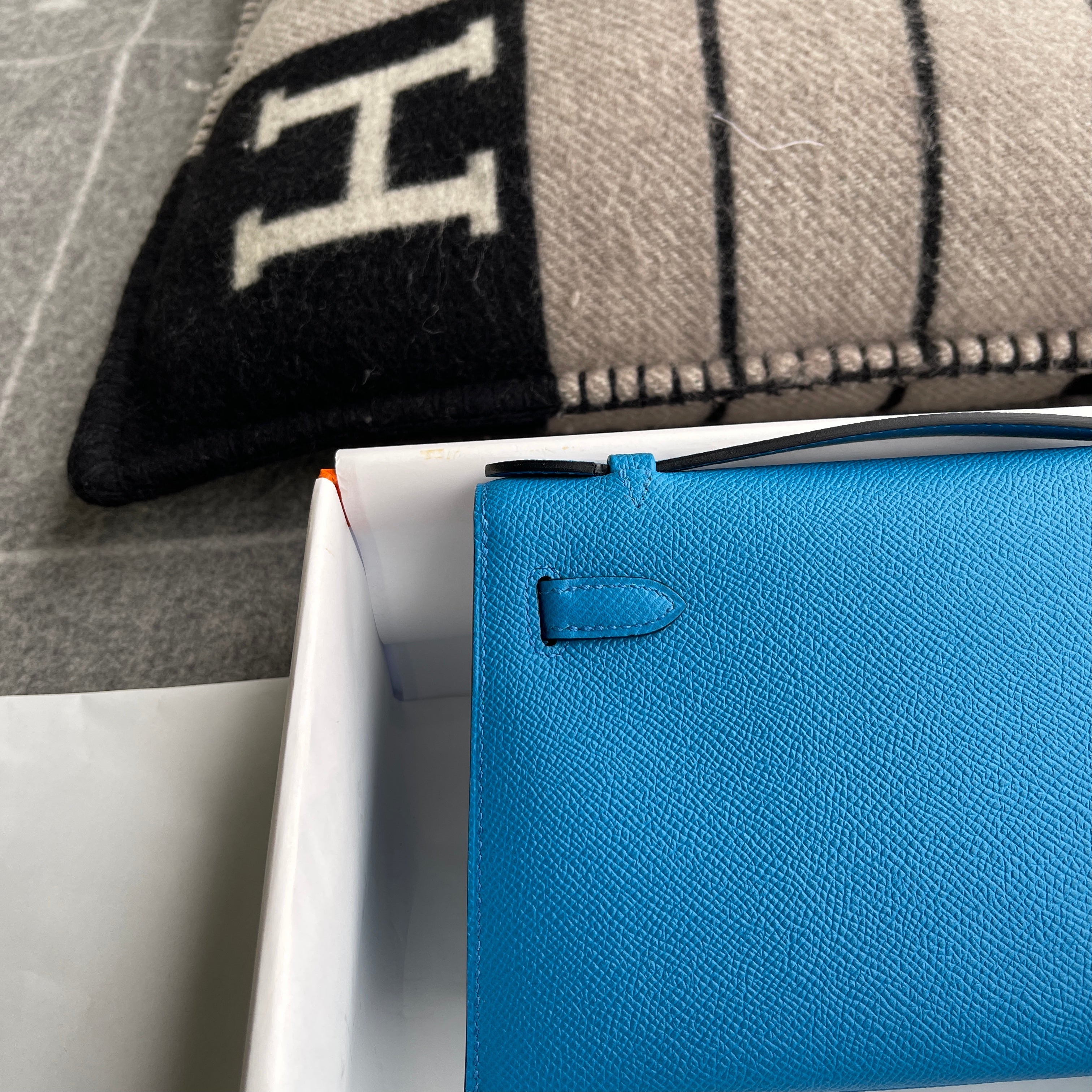 KELLY POCHETTE EPSOM LEATHER BLEU HYDRA WITH PALLADIUM HARDWARE (PHW)