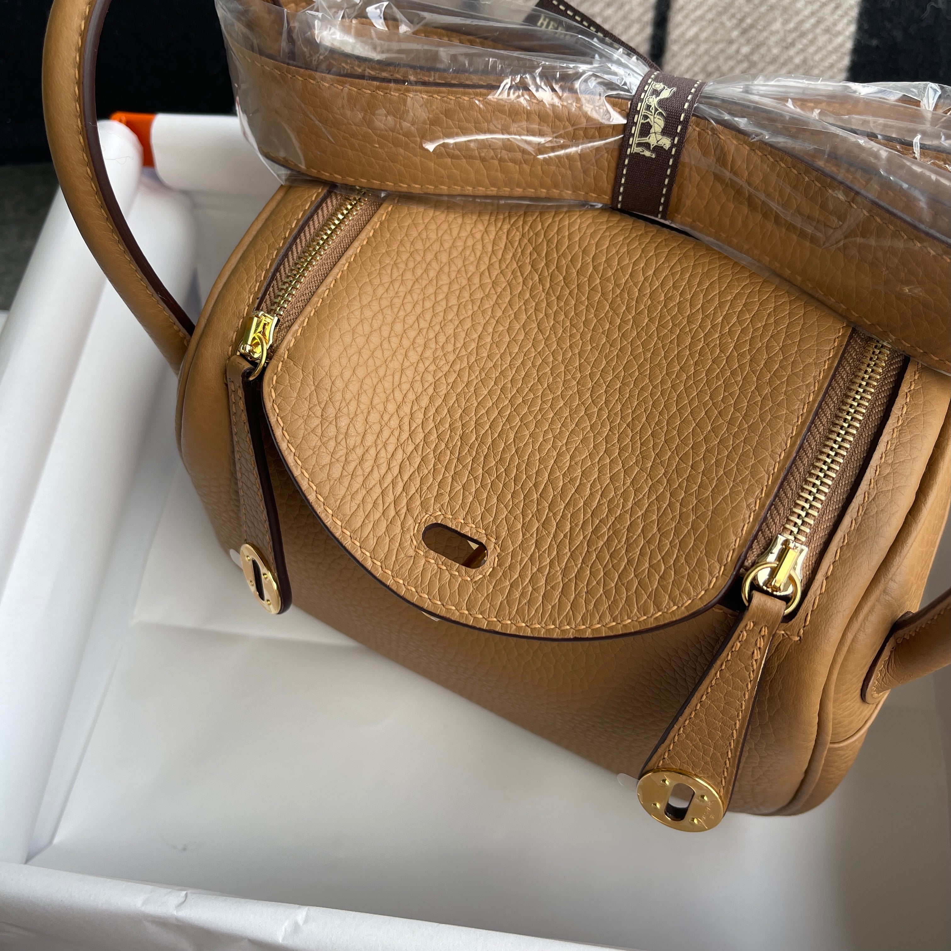 MINI LINDY 20 CLEMENCE LEATHER CHAI WITH GOLD HARDWARE (GHW)