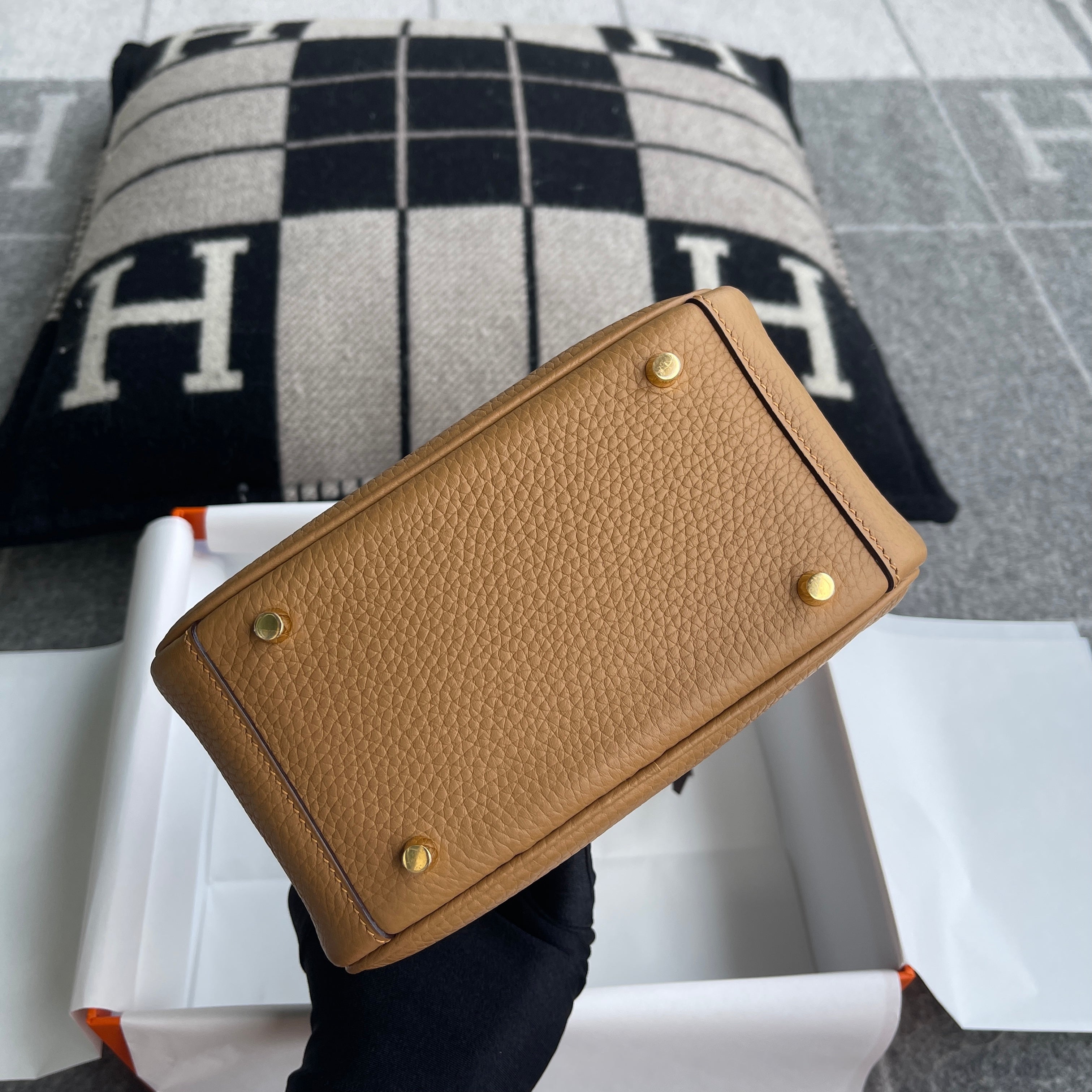 MINI LINDY 20 CLEMENCE LEATHER CHAI WITH GOLD HARDWARE (GHW)