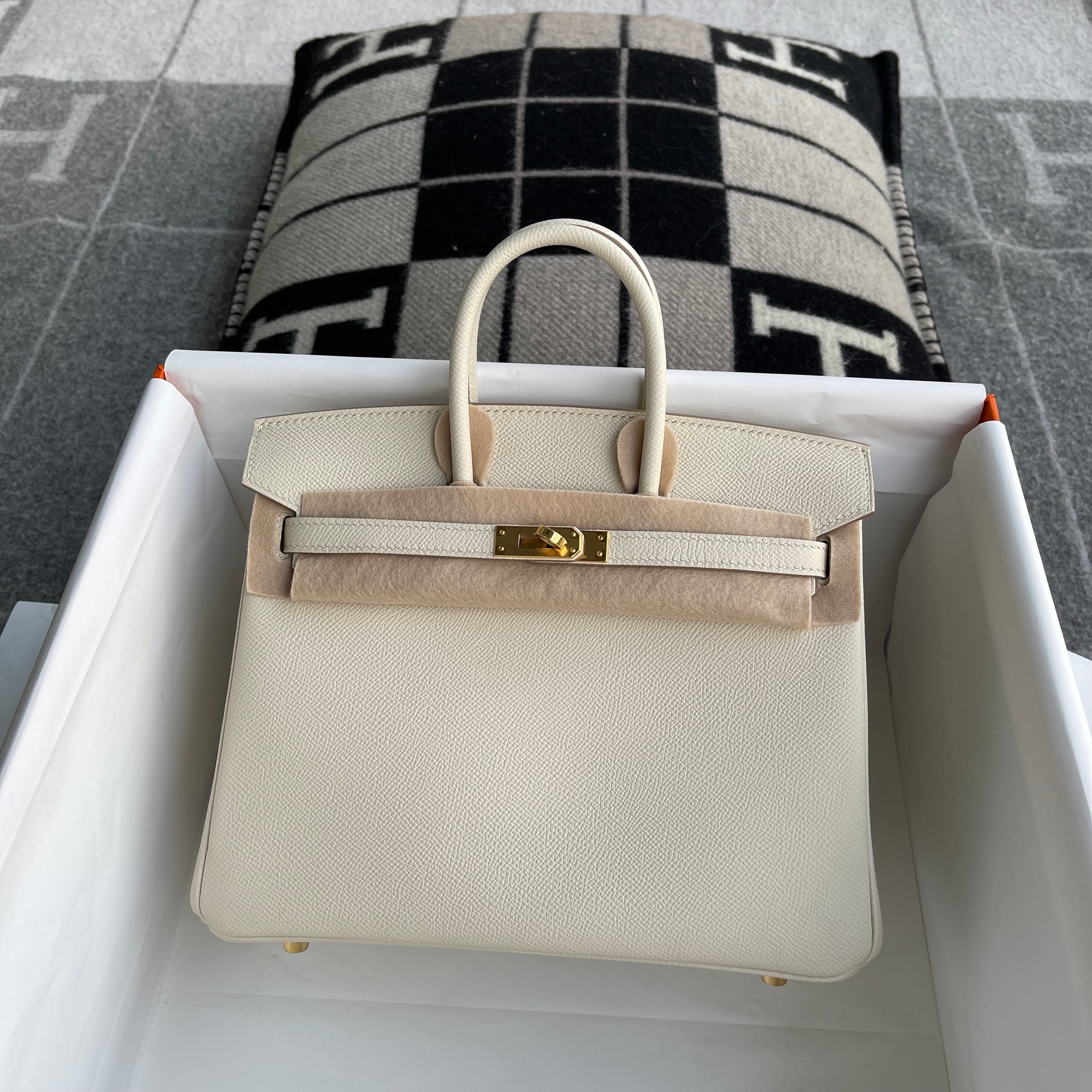 BIRKIN 25 EPSOM LEATHER CRAIE WITH GOLD HARDWARE (GHW)