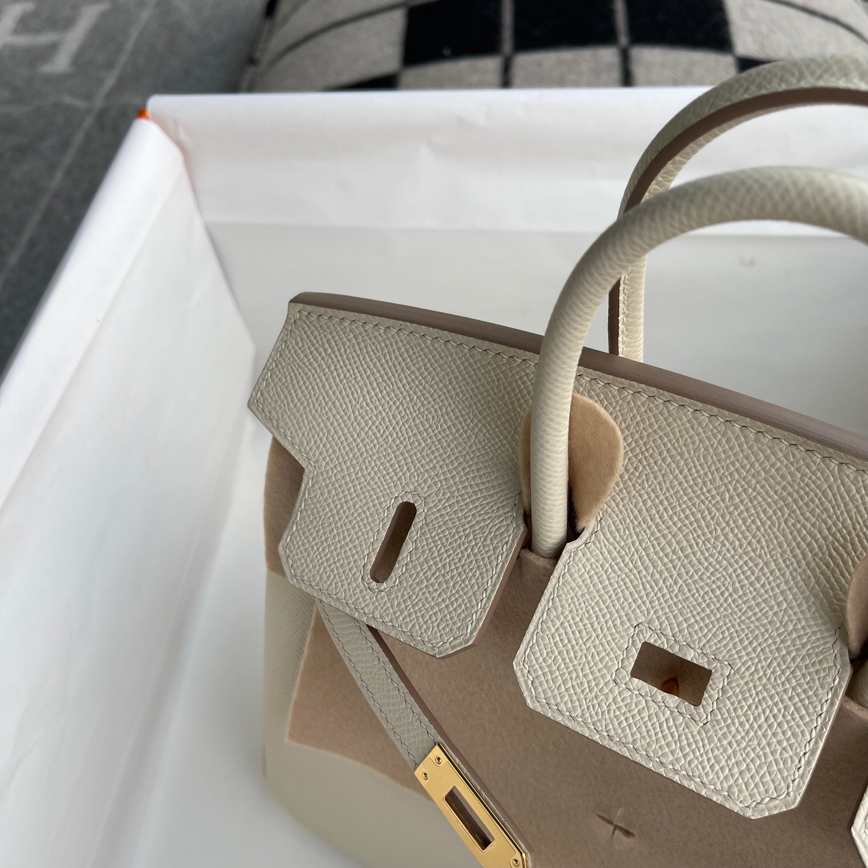 BIRKIN 25 EPSOM LEATHER CRAIE WITH GOLD HARDWARE (GHW)