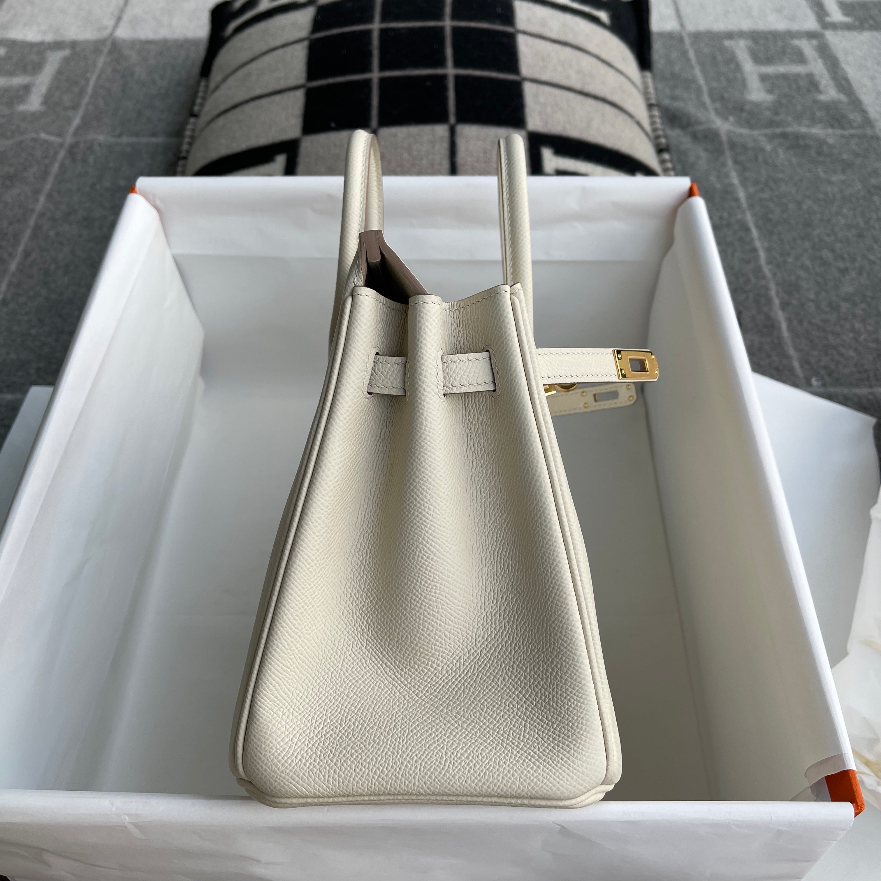 BIRKIN 25 EPSOM LEATHER CRAIE WITH GOLD HARDWARE (GHW)