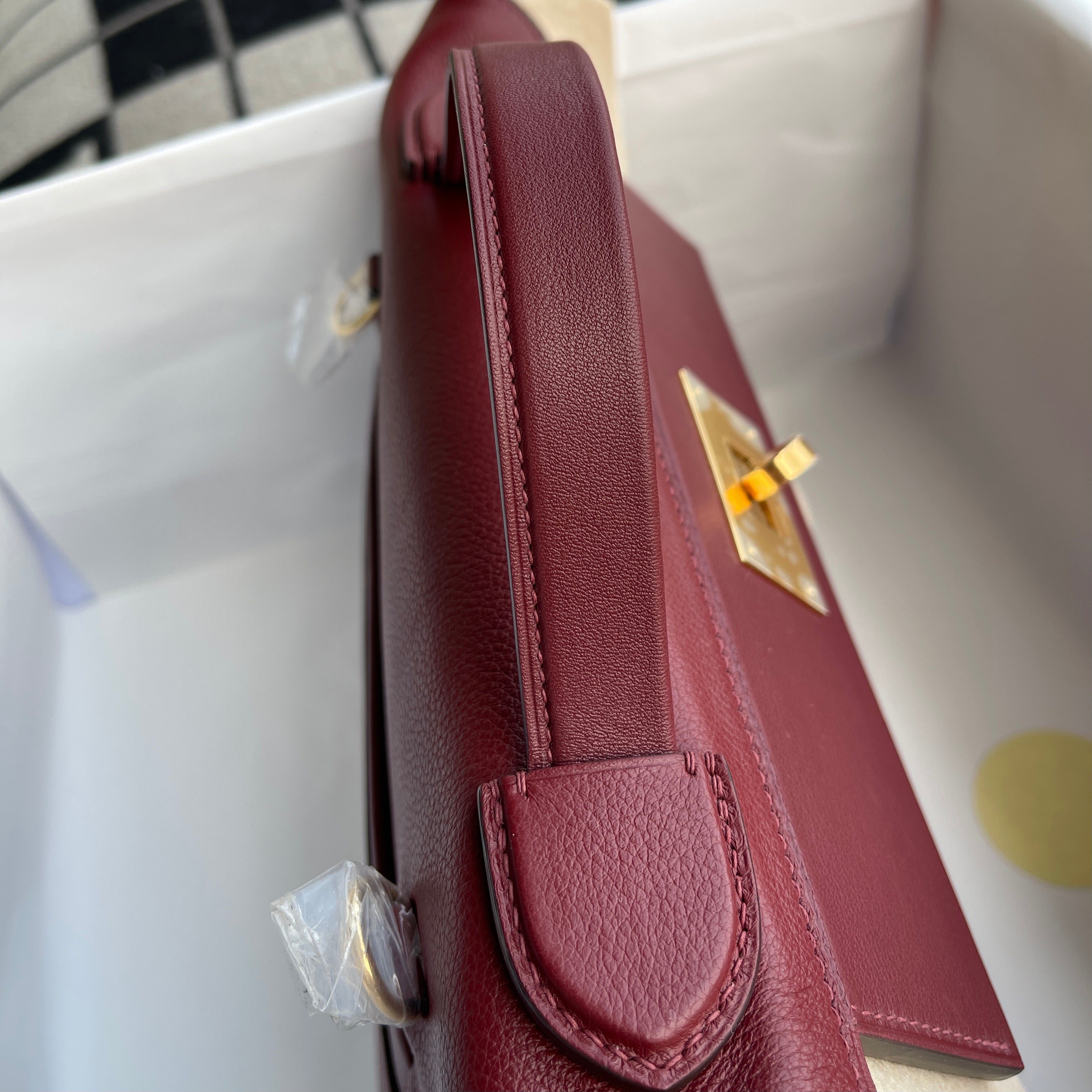 24/24 (29) TOGO & SWIFT LEATHER ROUGE H & BORDEAUX WITH GOLD HARDWARE (GHW)