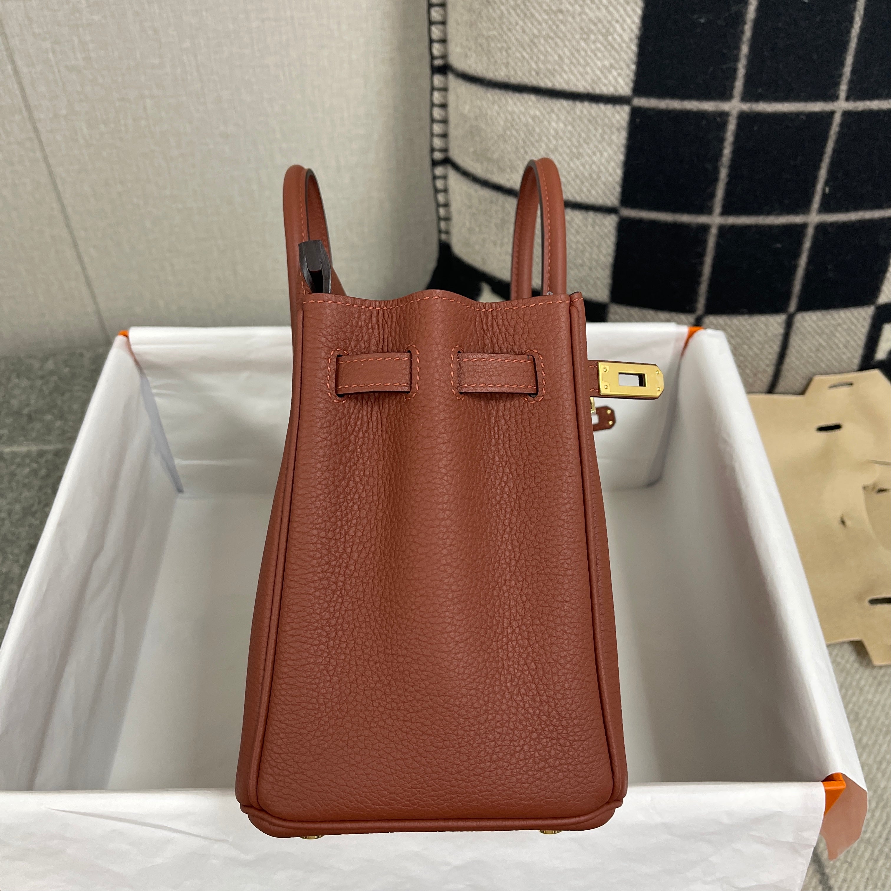 BIRKIN 25 TOGO LEATHER CUVIER WITH GOLD HARDWARE (GHW)