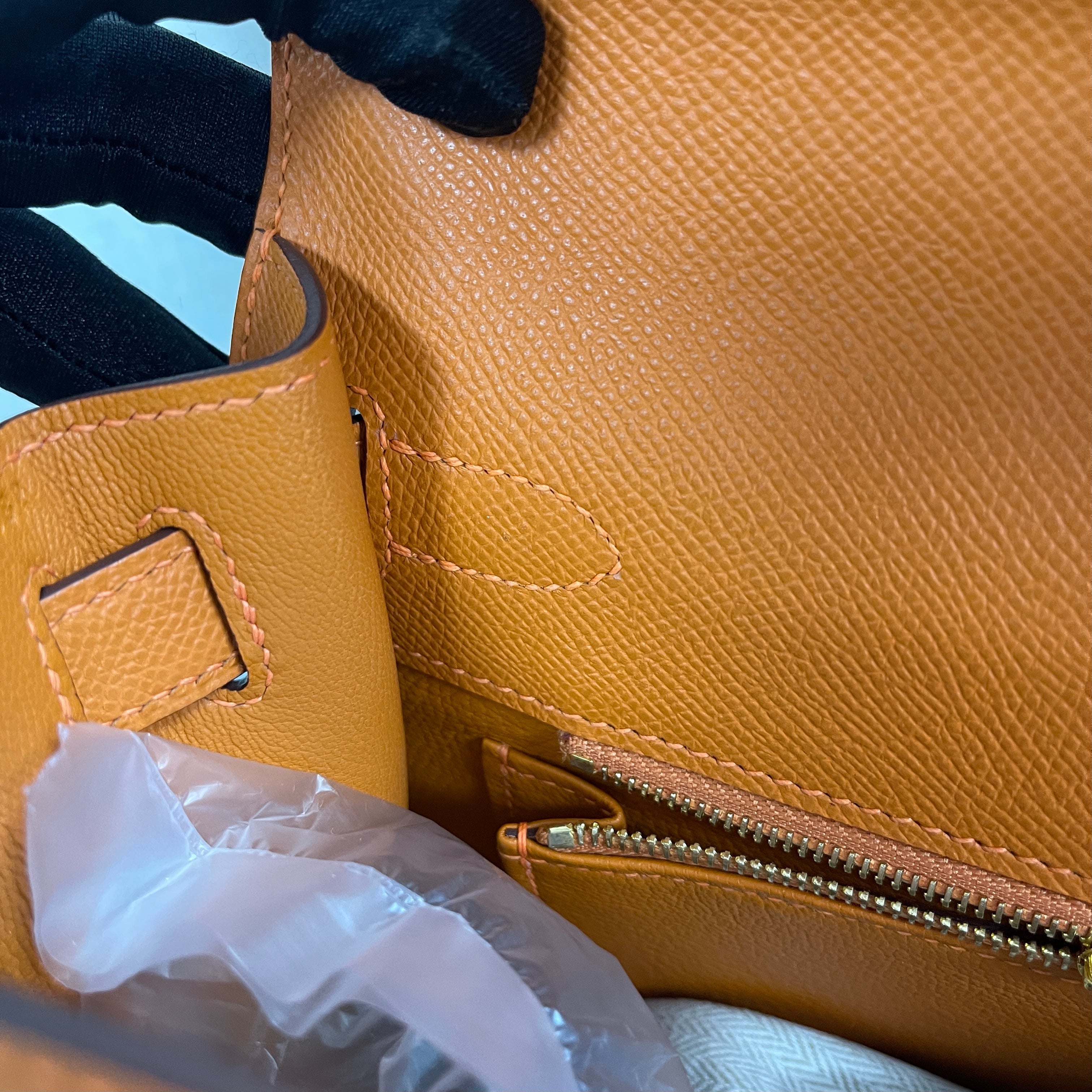 KELLY 28 EPSOM LEATHER ORANGE WITH GOLD HARDWARE (GHW)