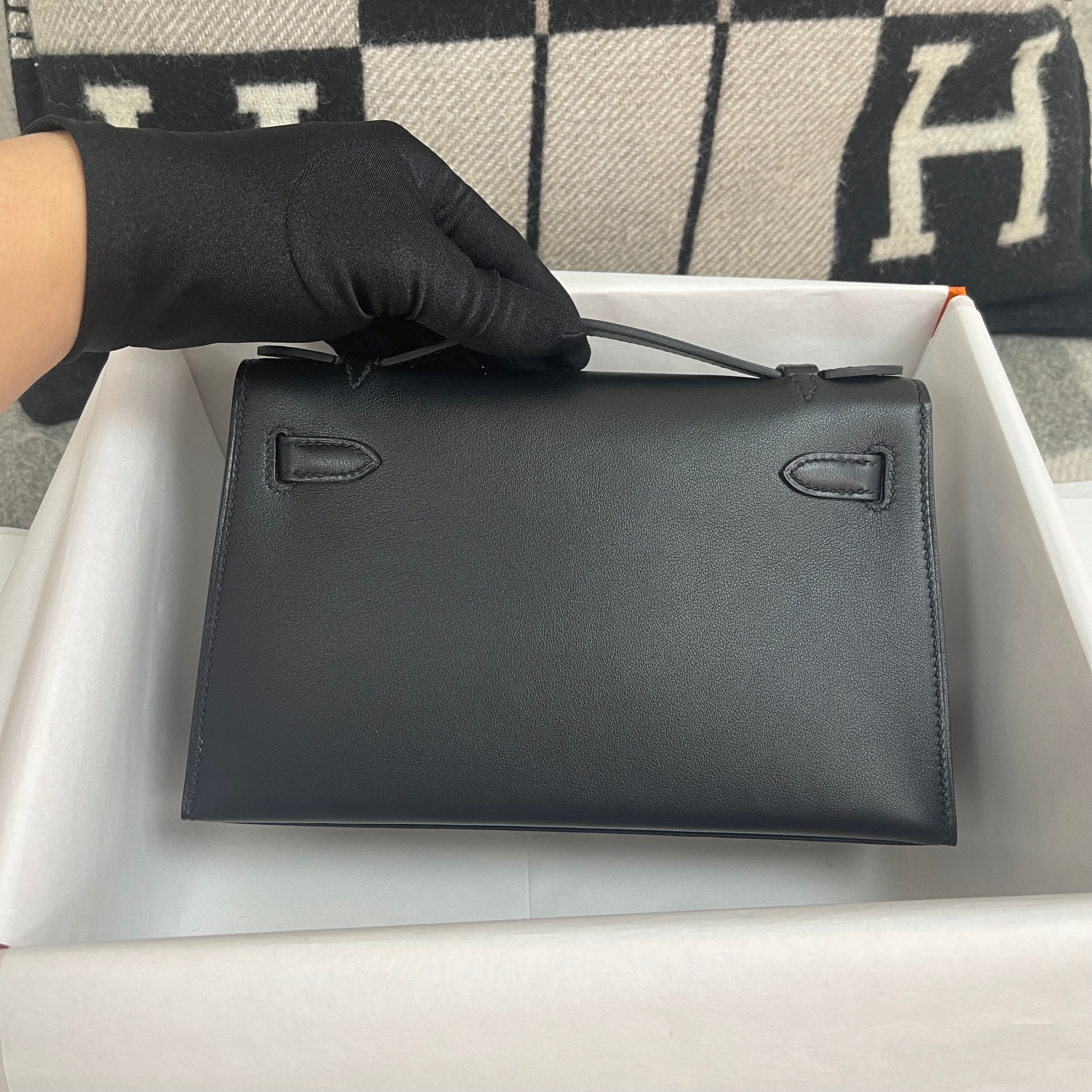 KELLY POCHETTE SWIFT LEATHER NOIR (BLACK) WTH GOLD HARDWARE (GHW)