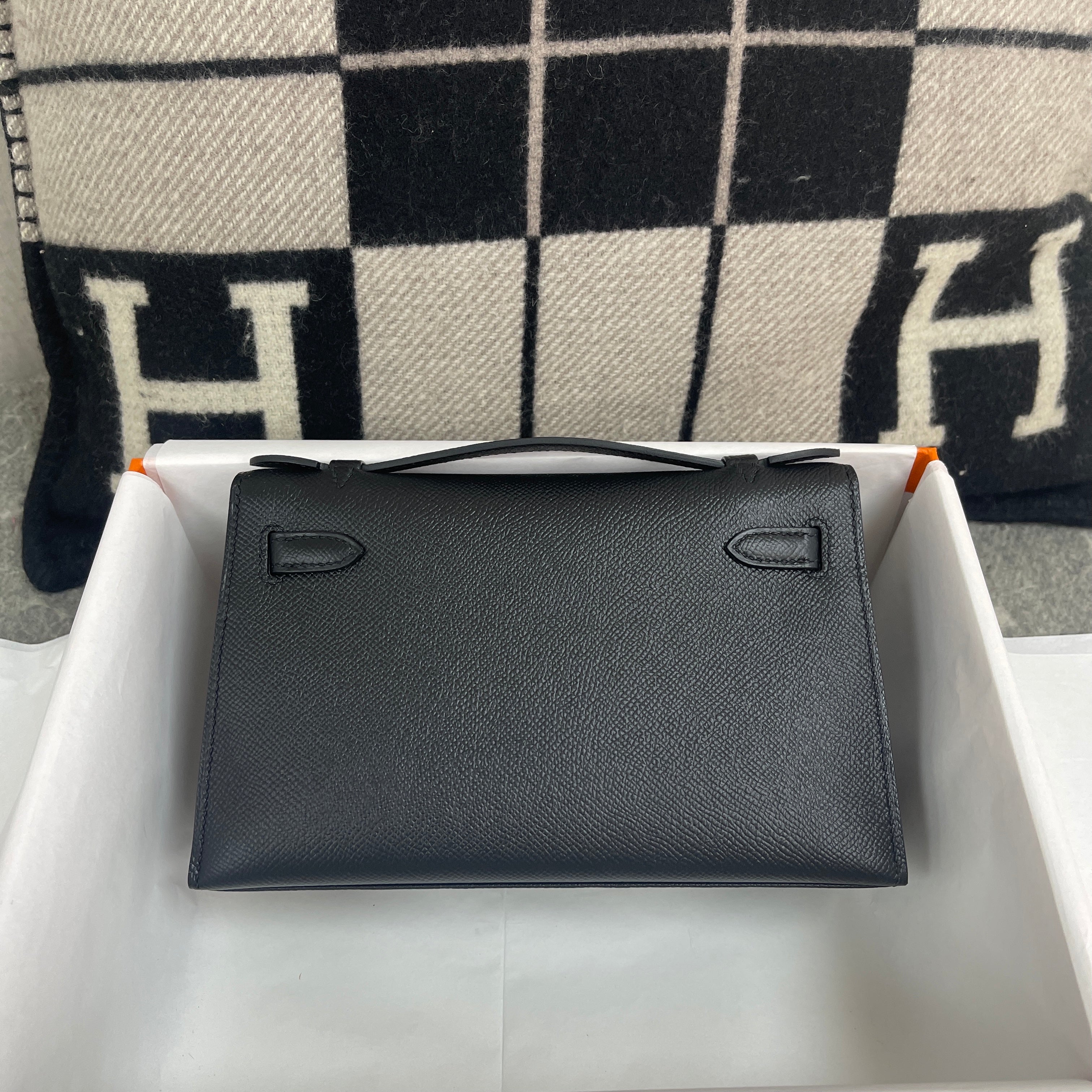 KELLY POCHETTE EPSOM LEATHER NOIR (BLACK) WITH GOLD HARDWARE (GHW)