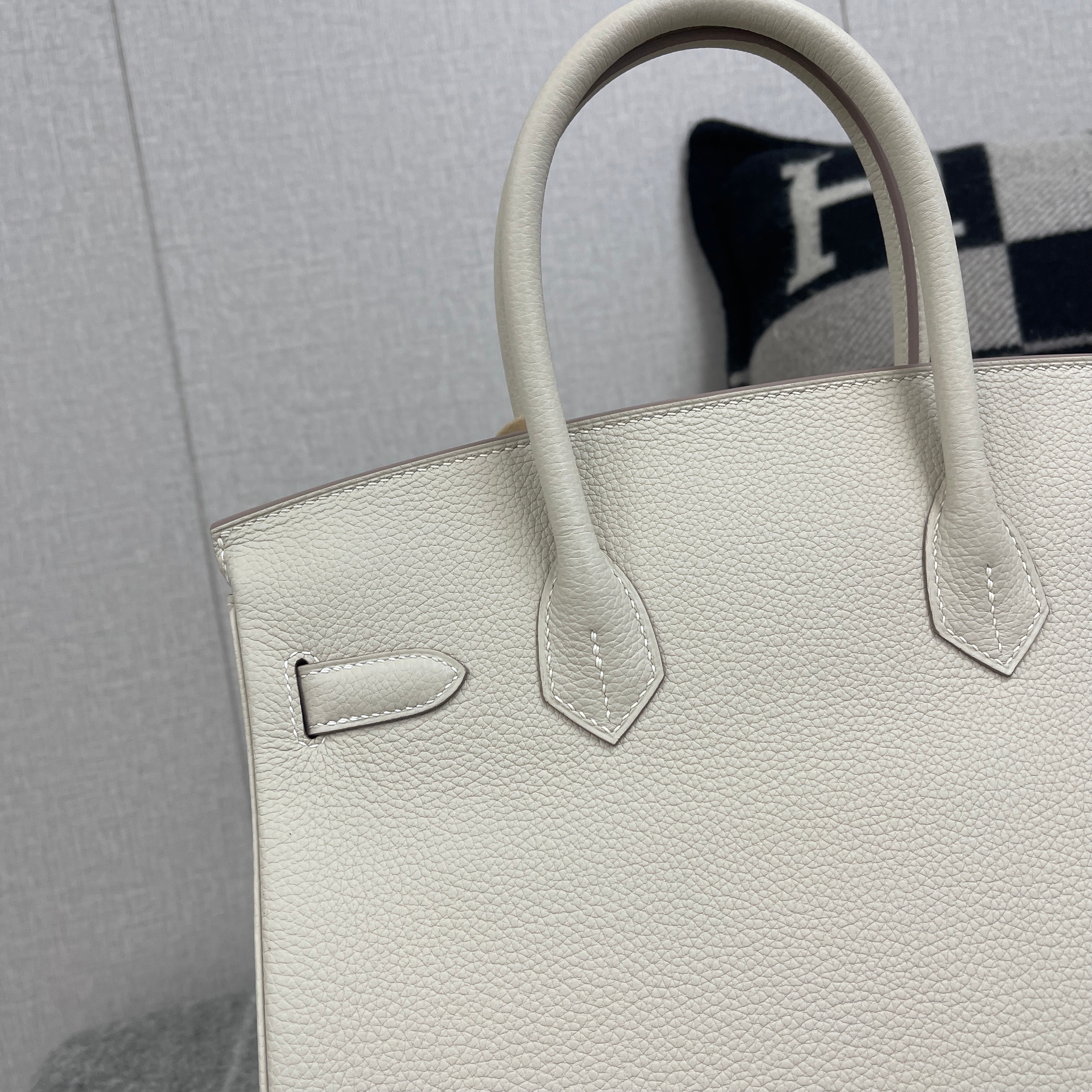 BIRKIN 30 TOGO LEATHER CRAIE WITH GOLD HARDWARE (GHW)